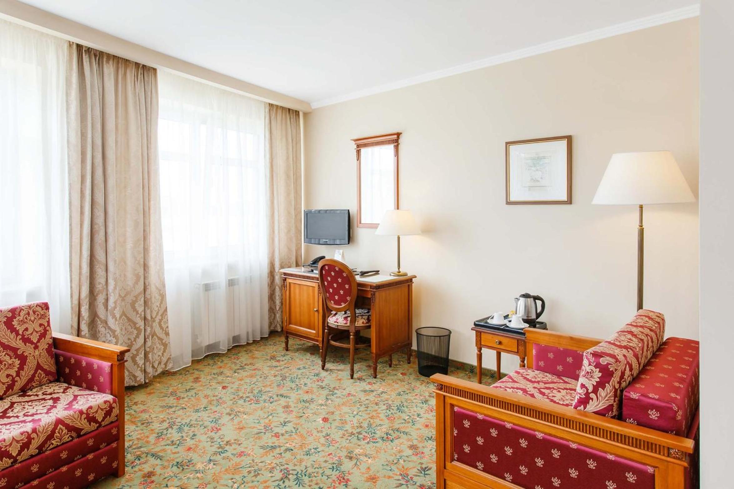 Business Suite - Photo 7