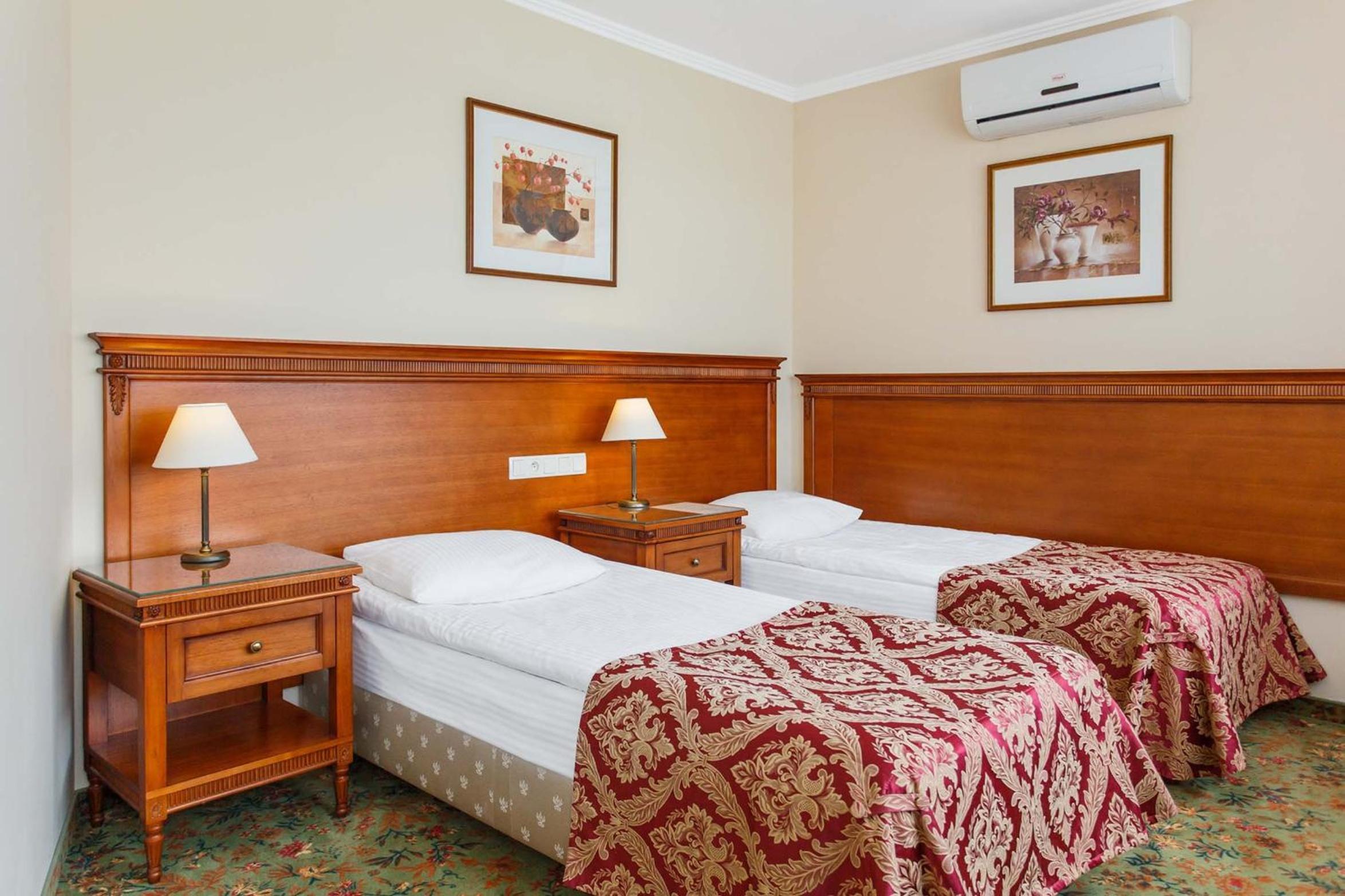 Business Suite - Photo 5