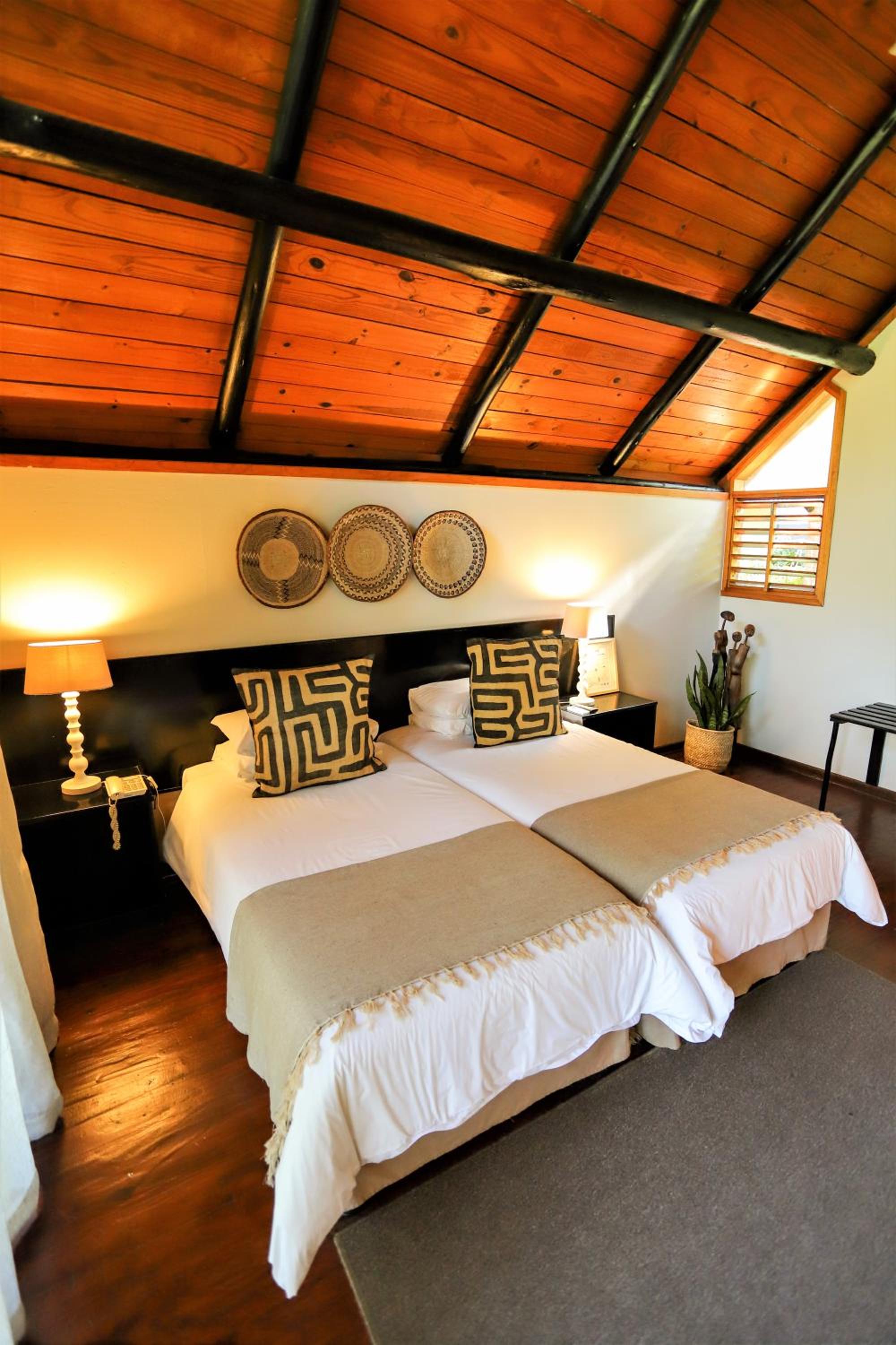 Double or Twin Room with Balcony photo 2