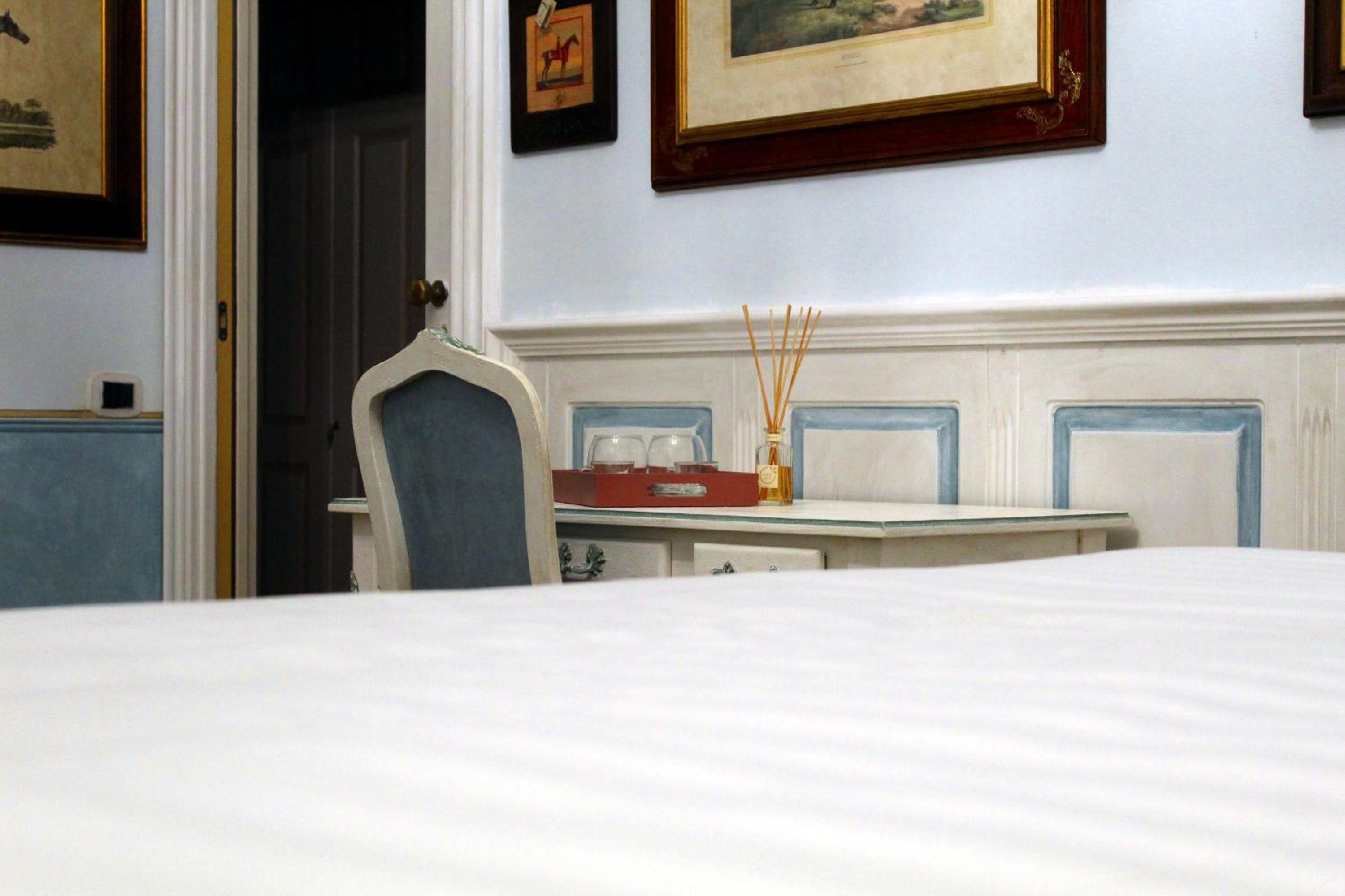 Double Room - Photo 16