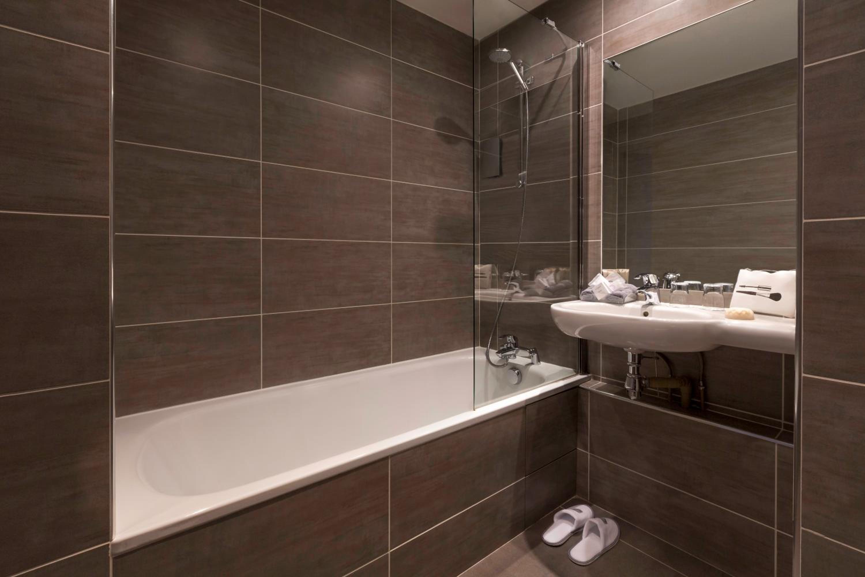 Superior King Room photo 2