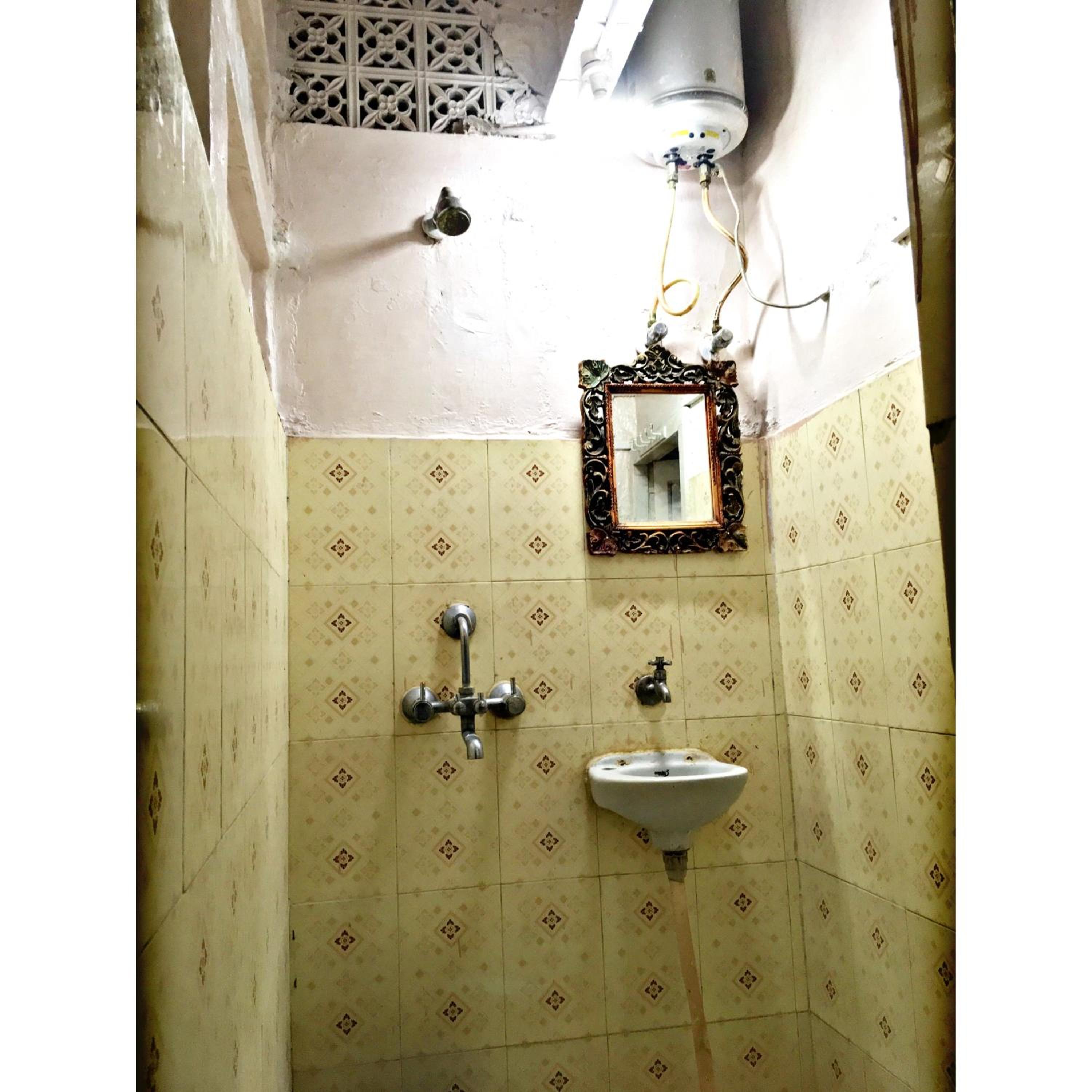 Junior Suite with Balcony - Photo 9