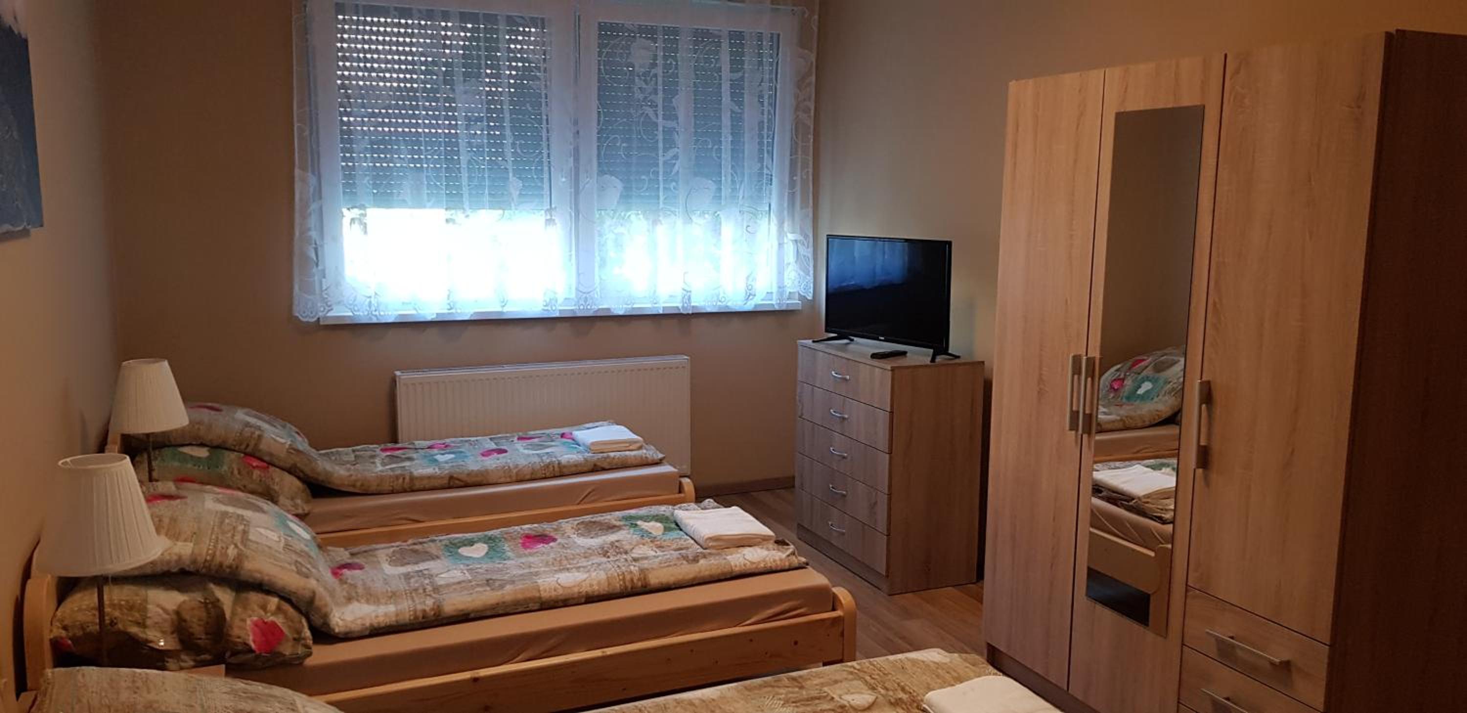 Two-Bedroom Apartment - Photo 4