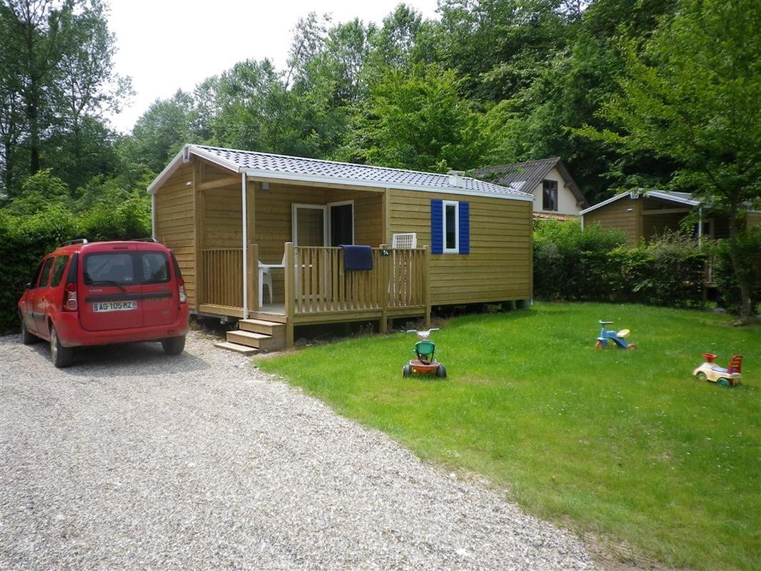 Two-Bedroom Cottage (4 Adults)  photo 2