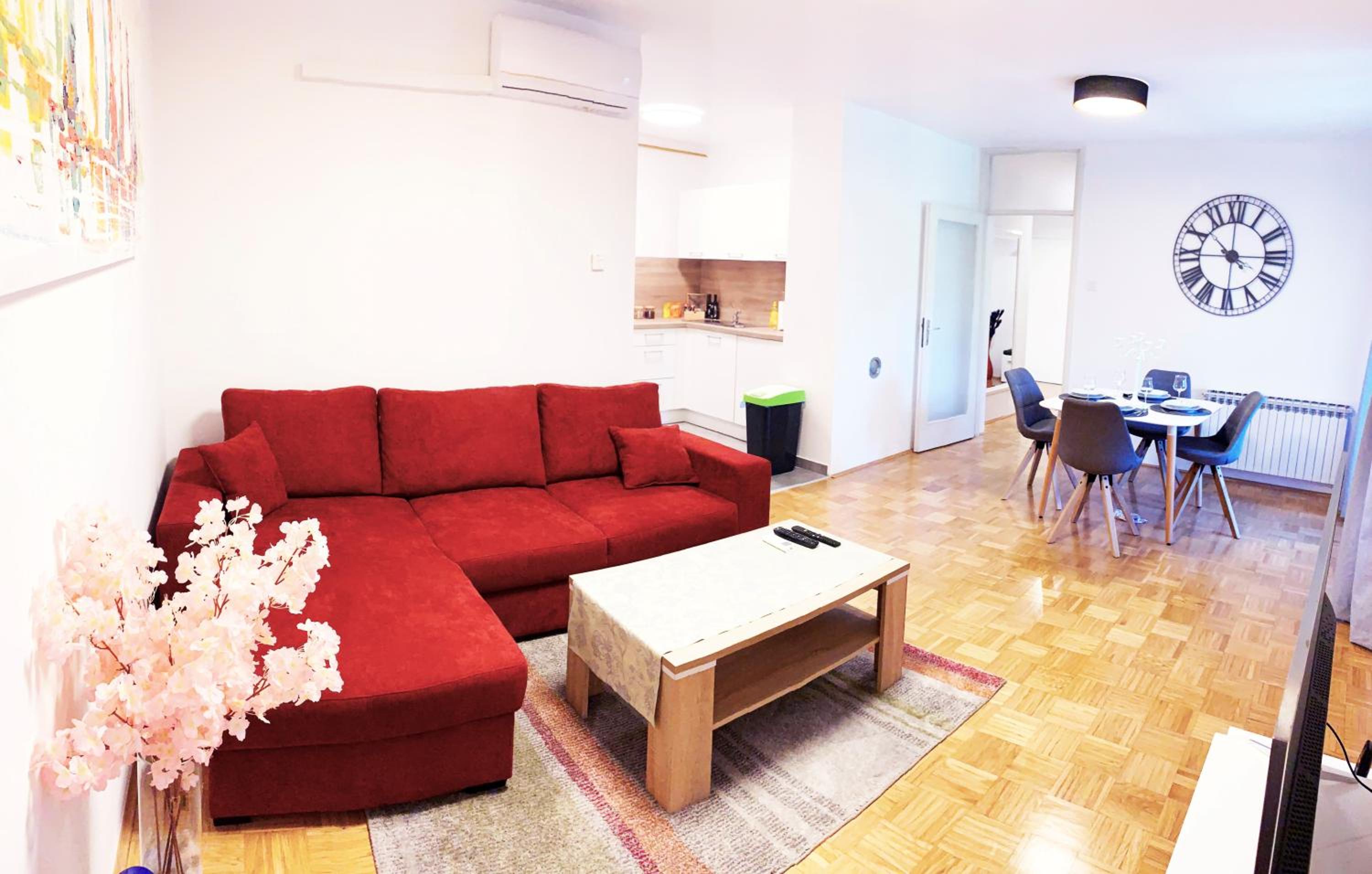 Two-Bedroom Apartment - Photo 3