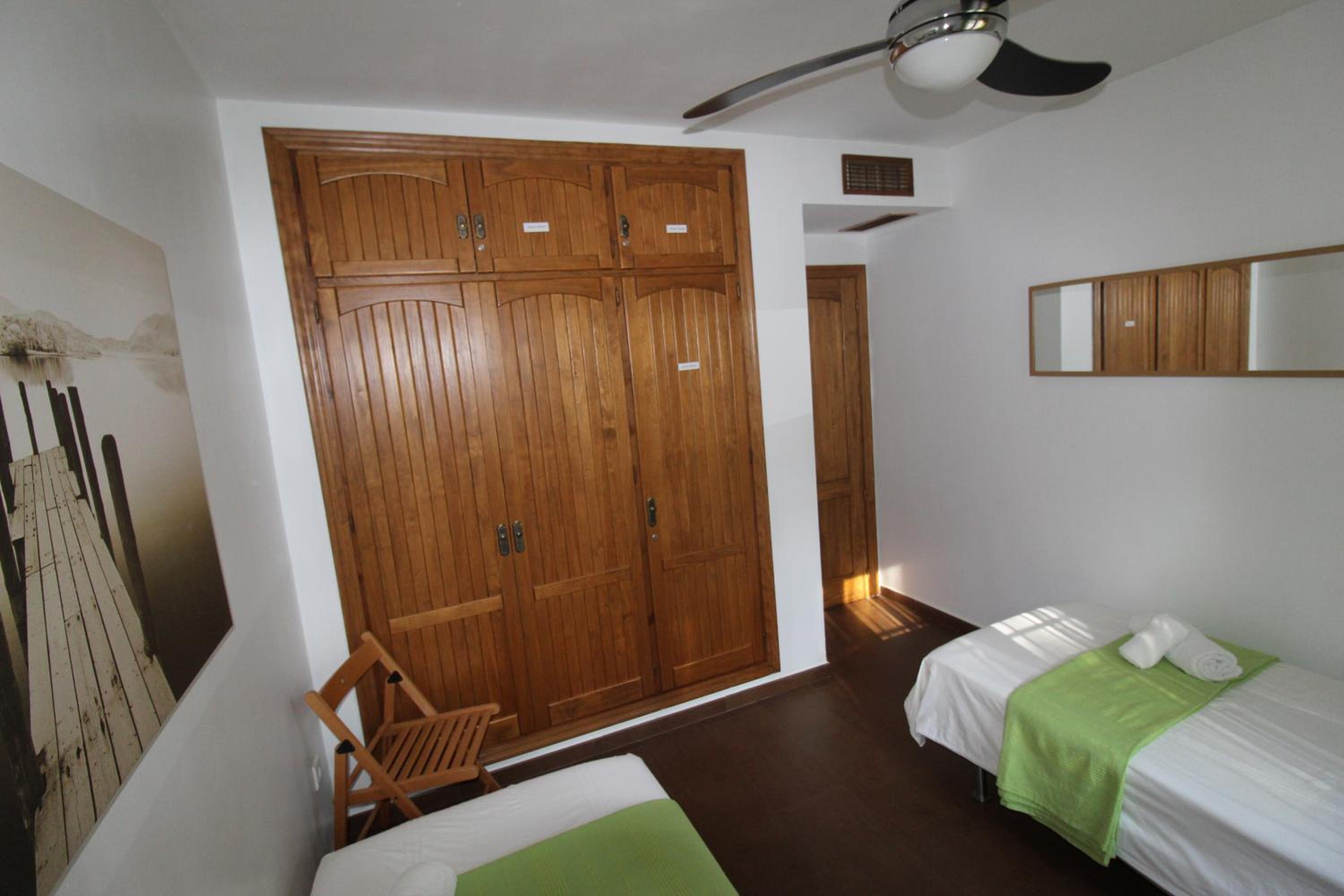 Two-Bedroom Apartment with Mountain View photo 2