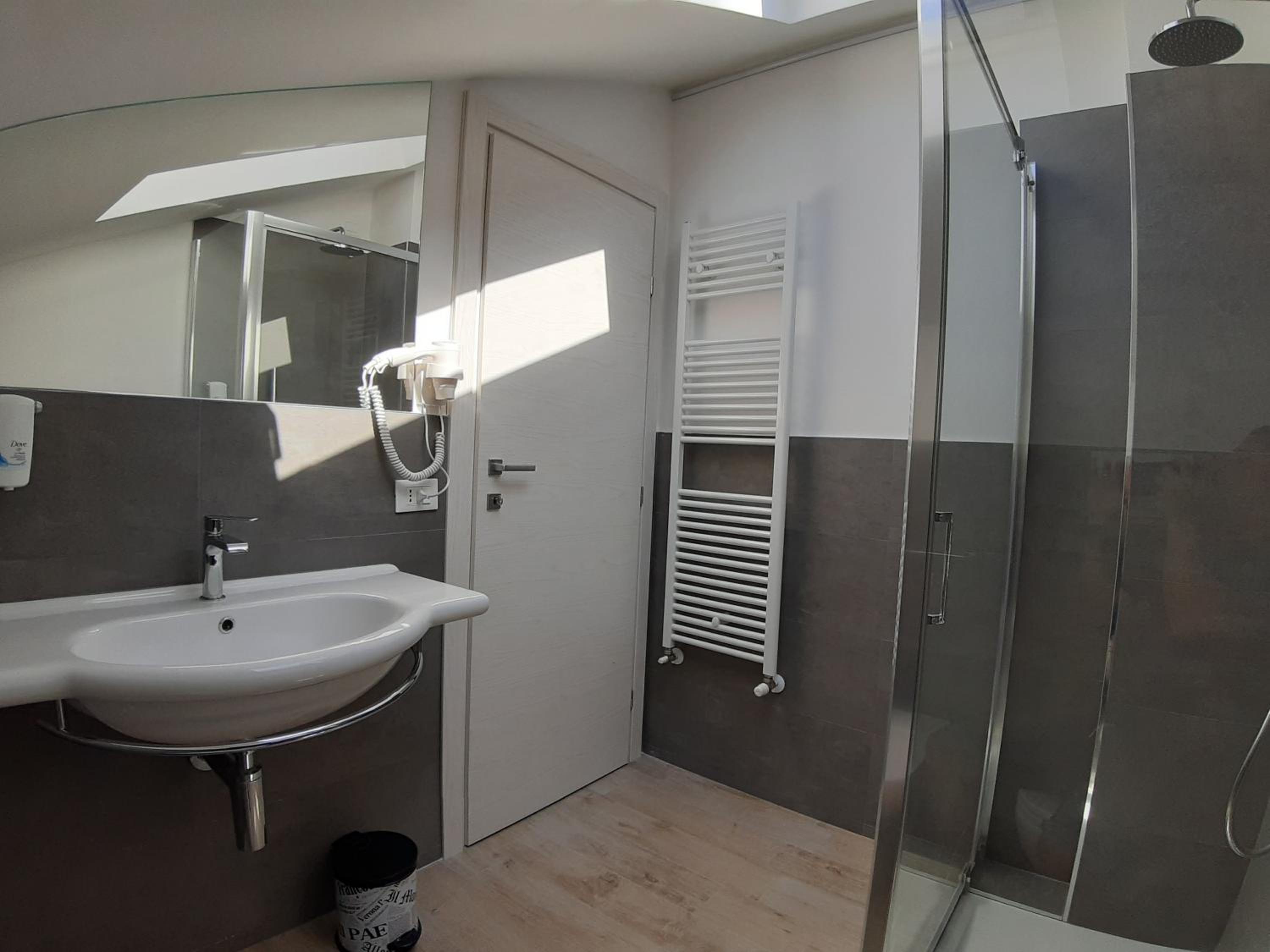 Deluxe Triple Room photo 3