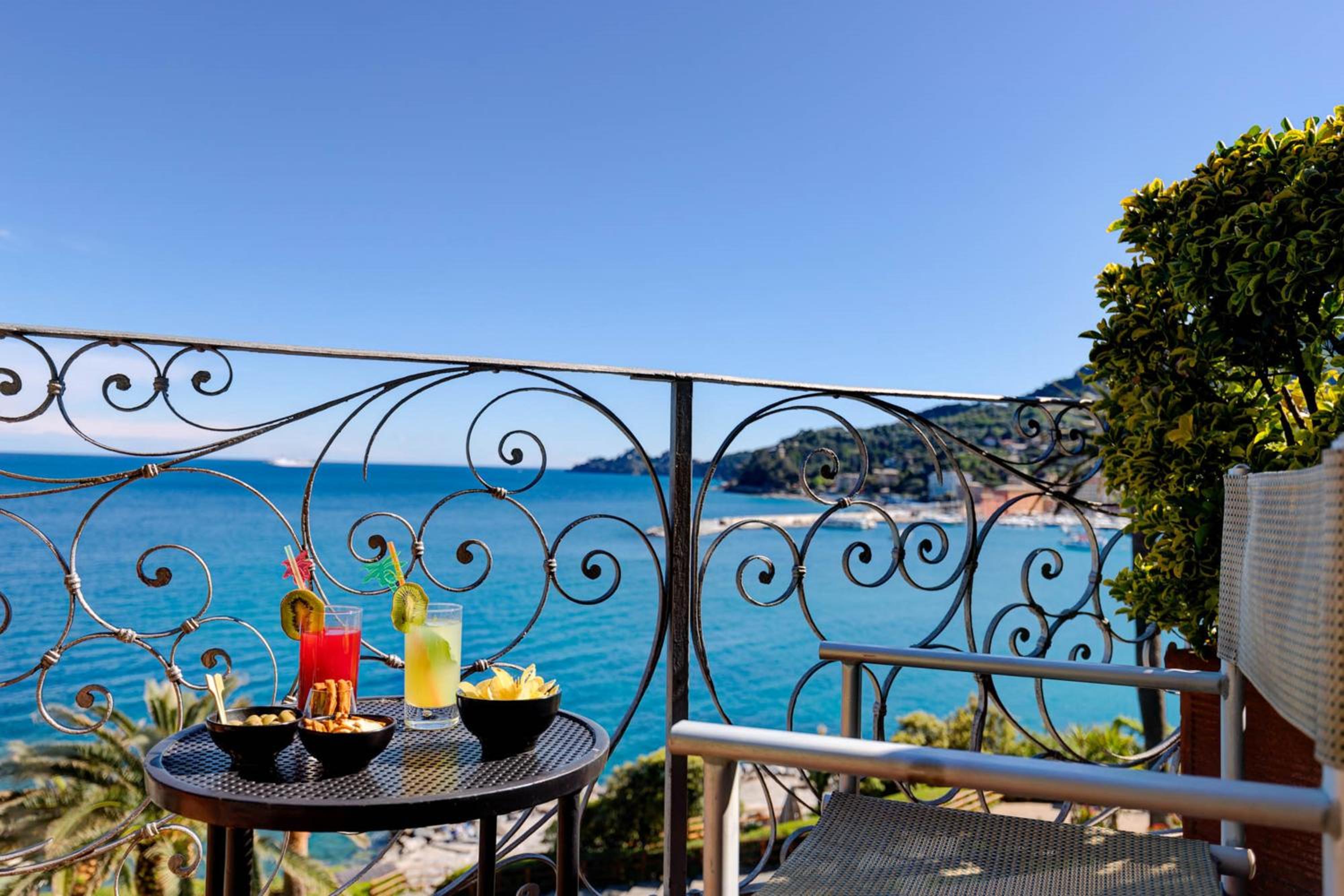 Large Single Room with Sea View photo 2