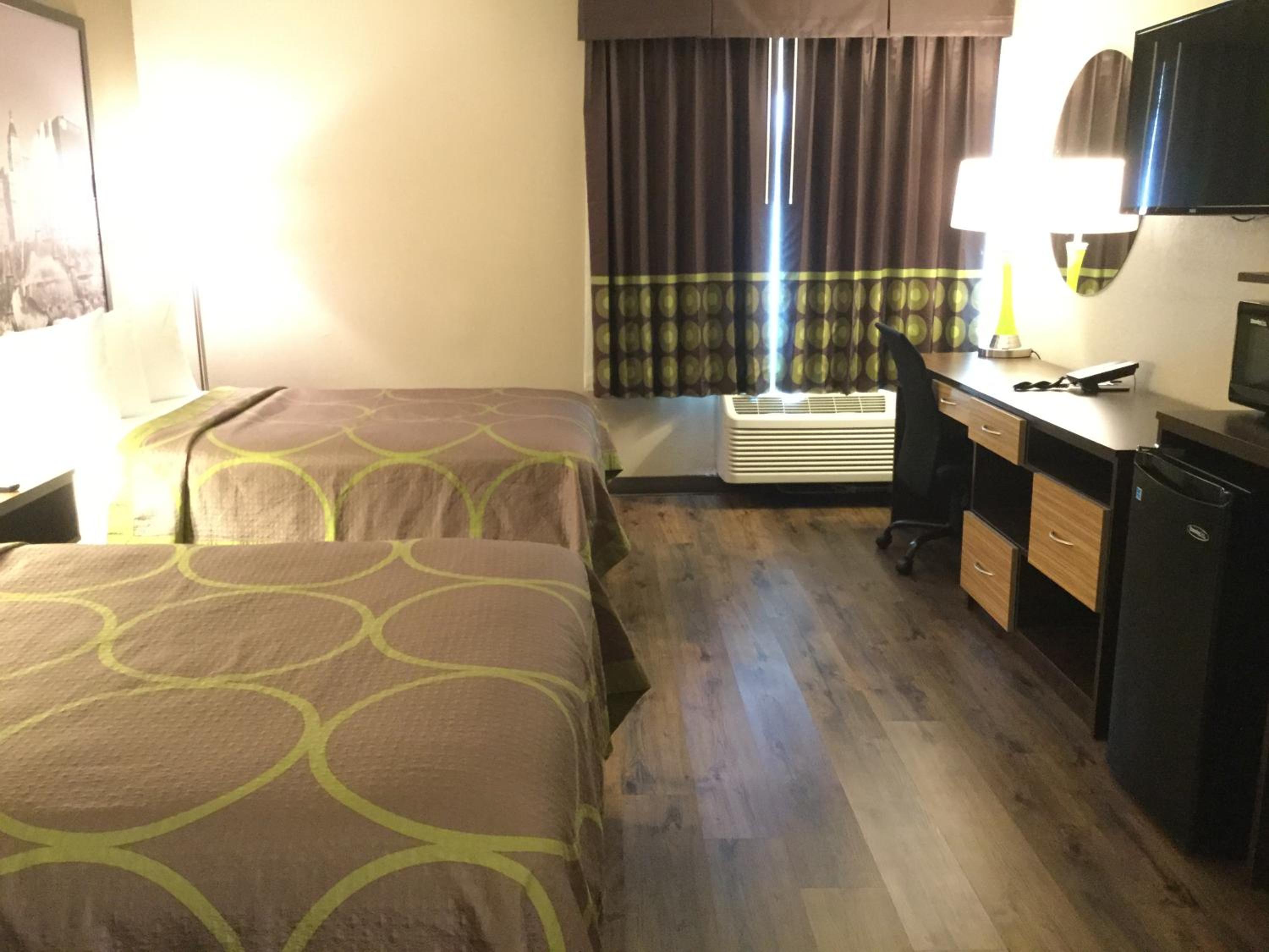 Double Room with Two Double Beds - Mobility Access/Non-Smoking - Photo 3