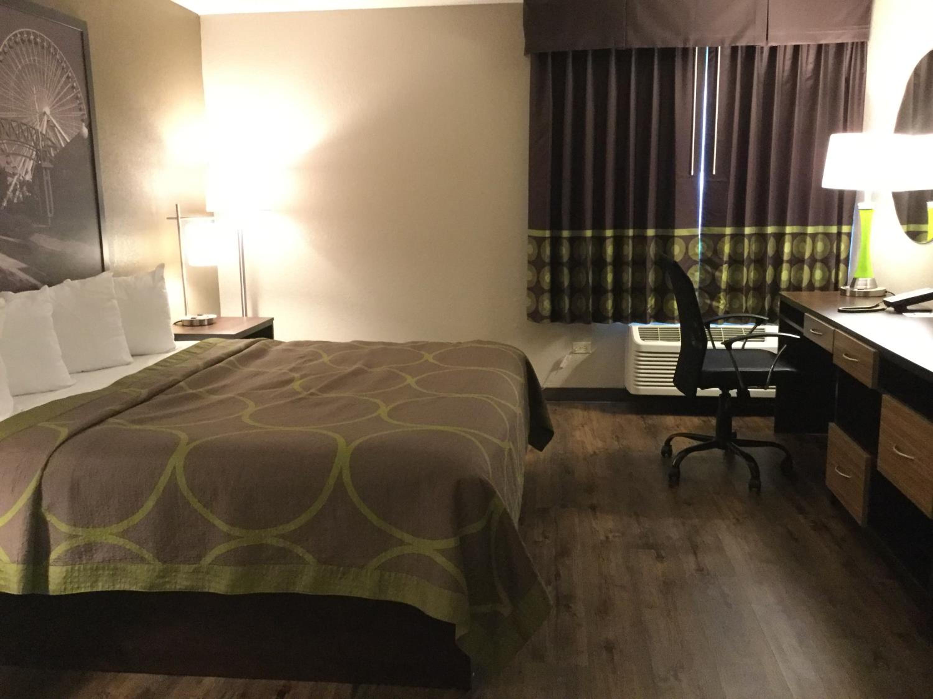 King Room - Mobility Access/Non-Smoking - Photo 2