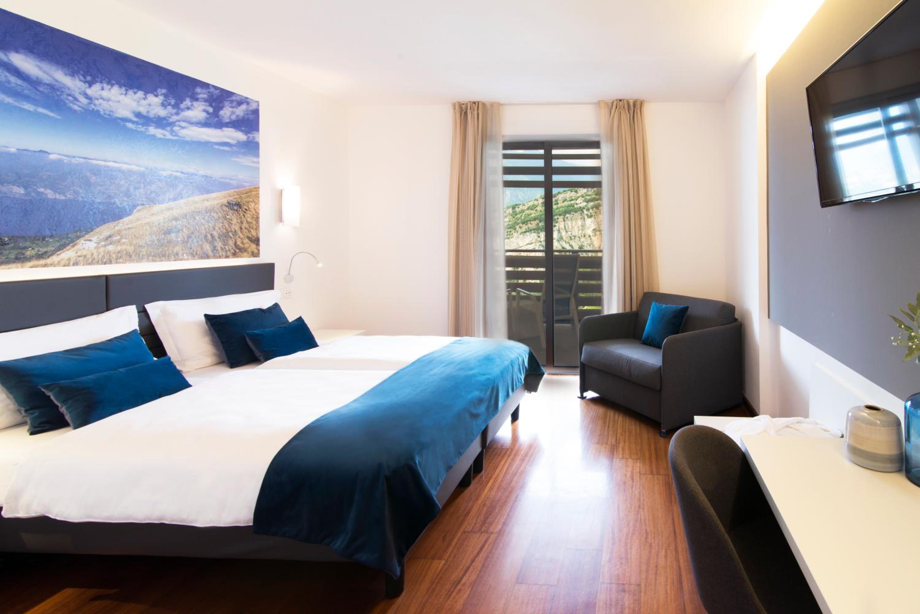 Superior Double or Twin Room - Photo 7