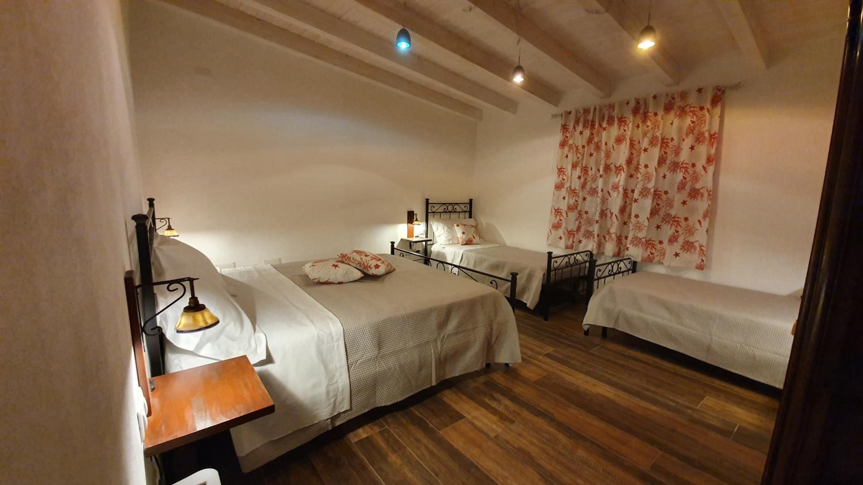 One-Bedroom House photo 2