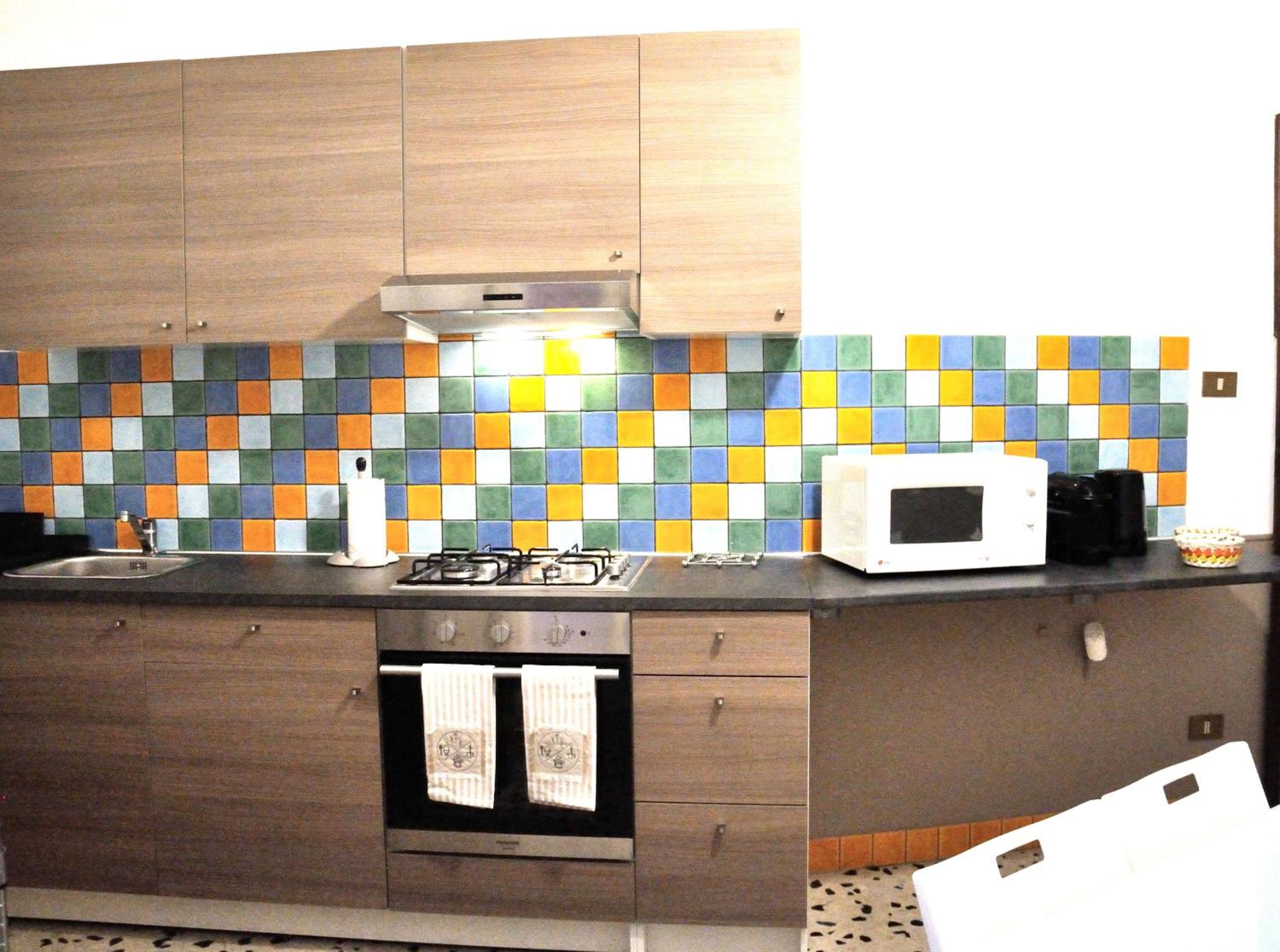 Two-Bedroom Apartment - Photo 21