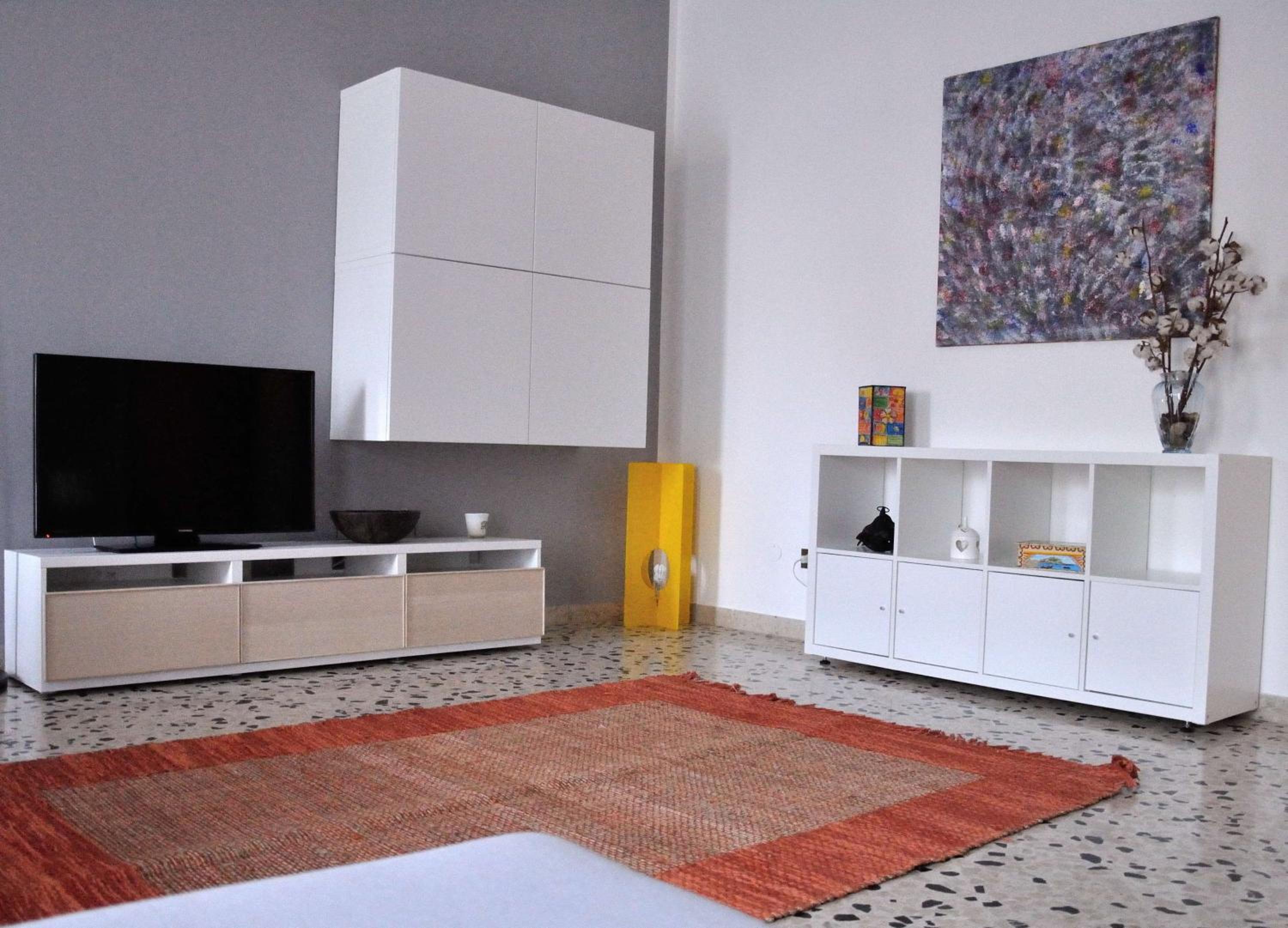 Two-Bedroom Apartment - Photo 20