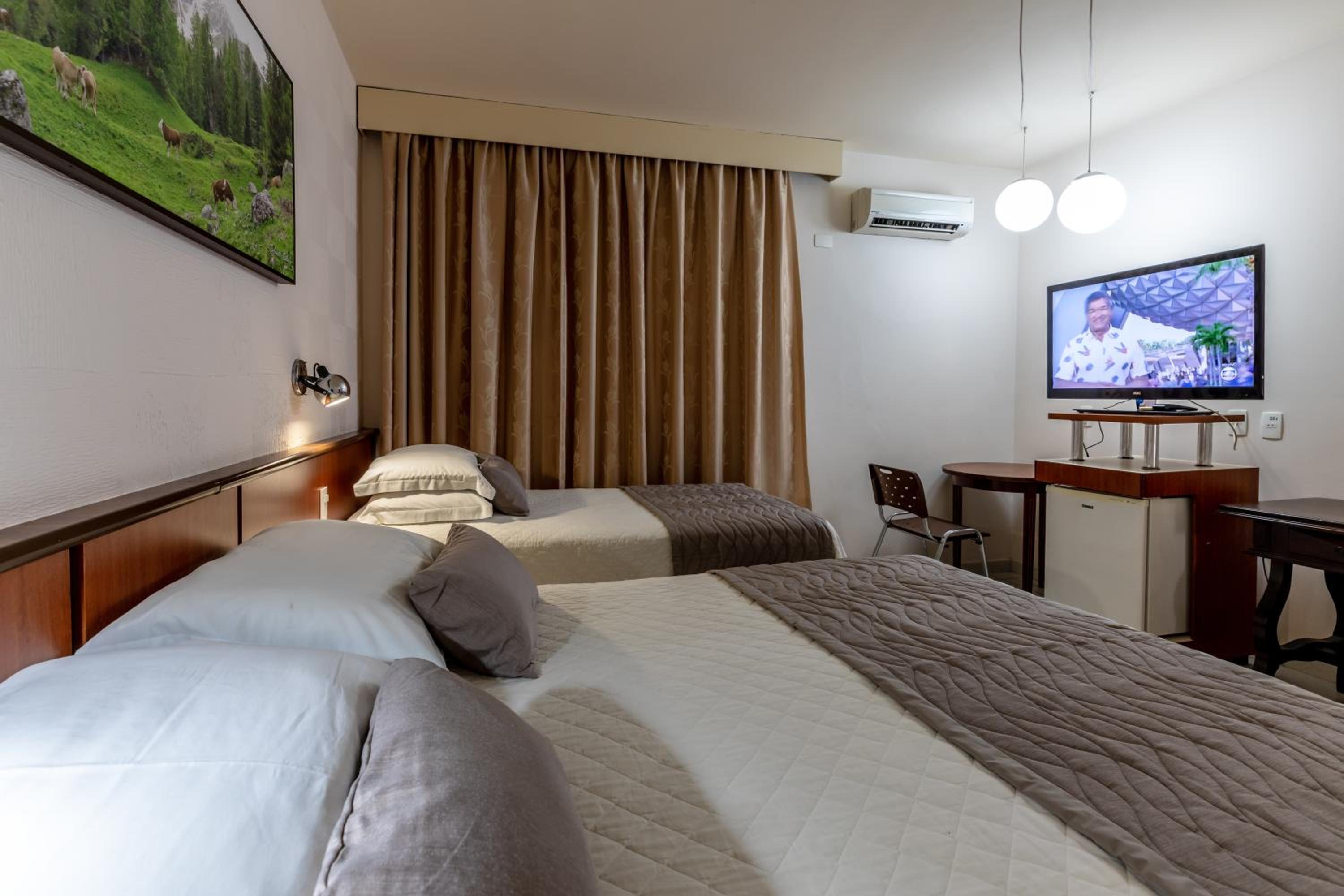 Standard Triple Room - Photo 9
