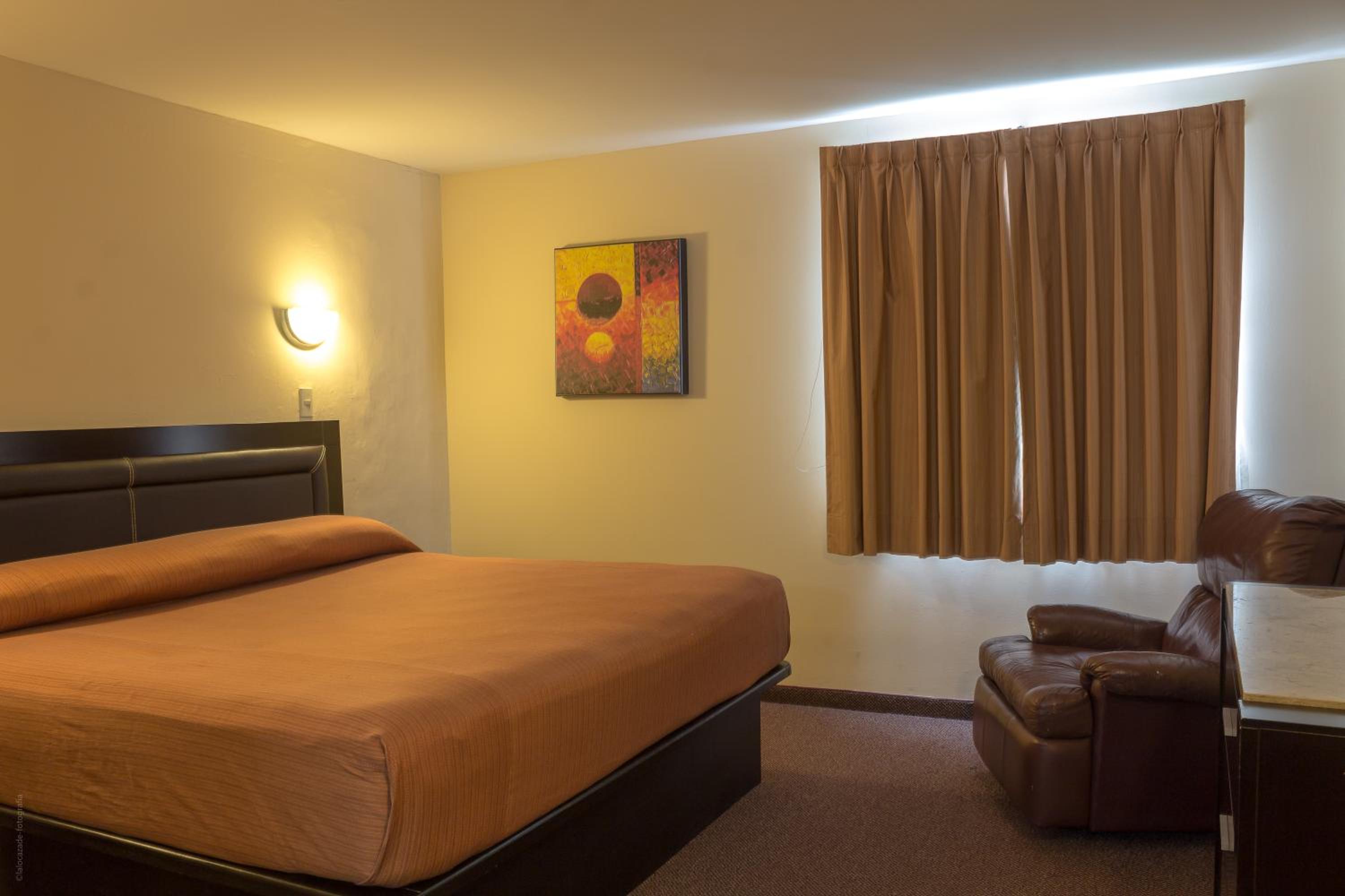 Deluxe King Room - Photo 1
