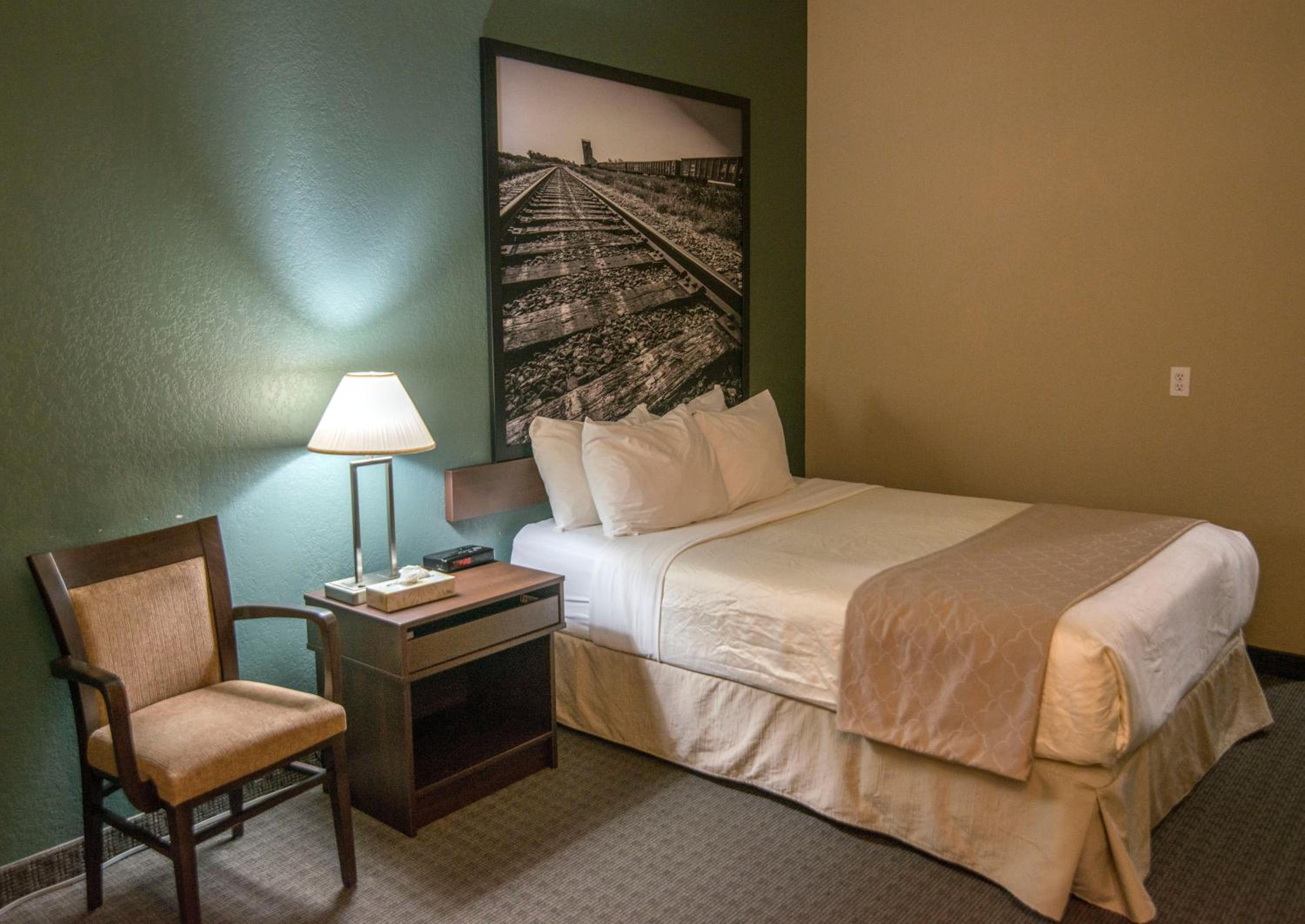Queen Room - Disability Access/Non-Smoking photo 1