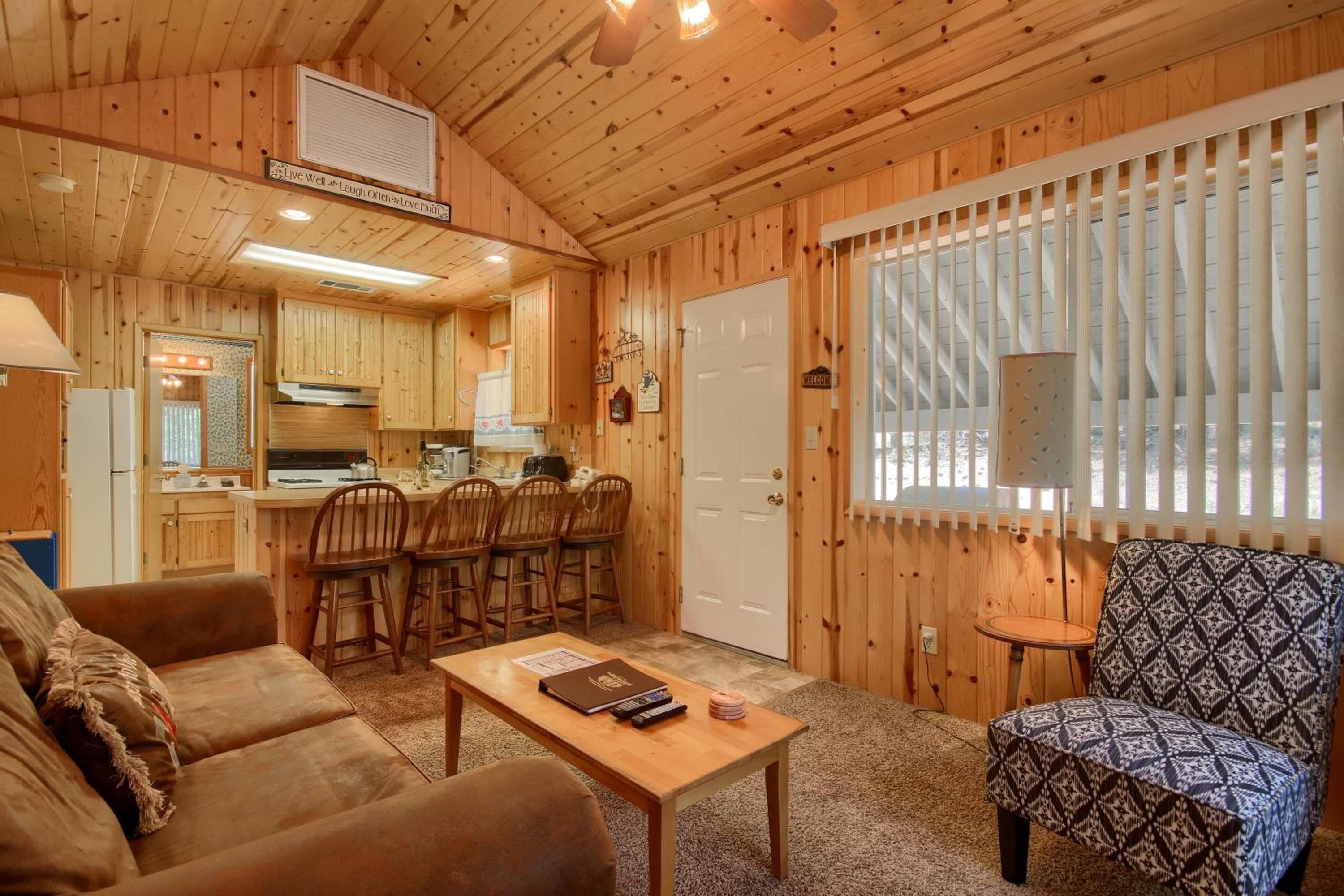 One-Bedroom House photo 1