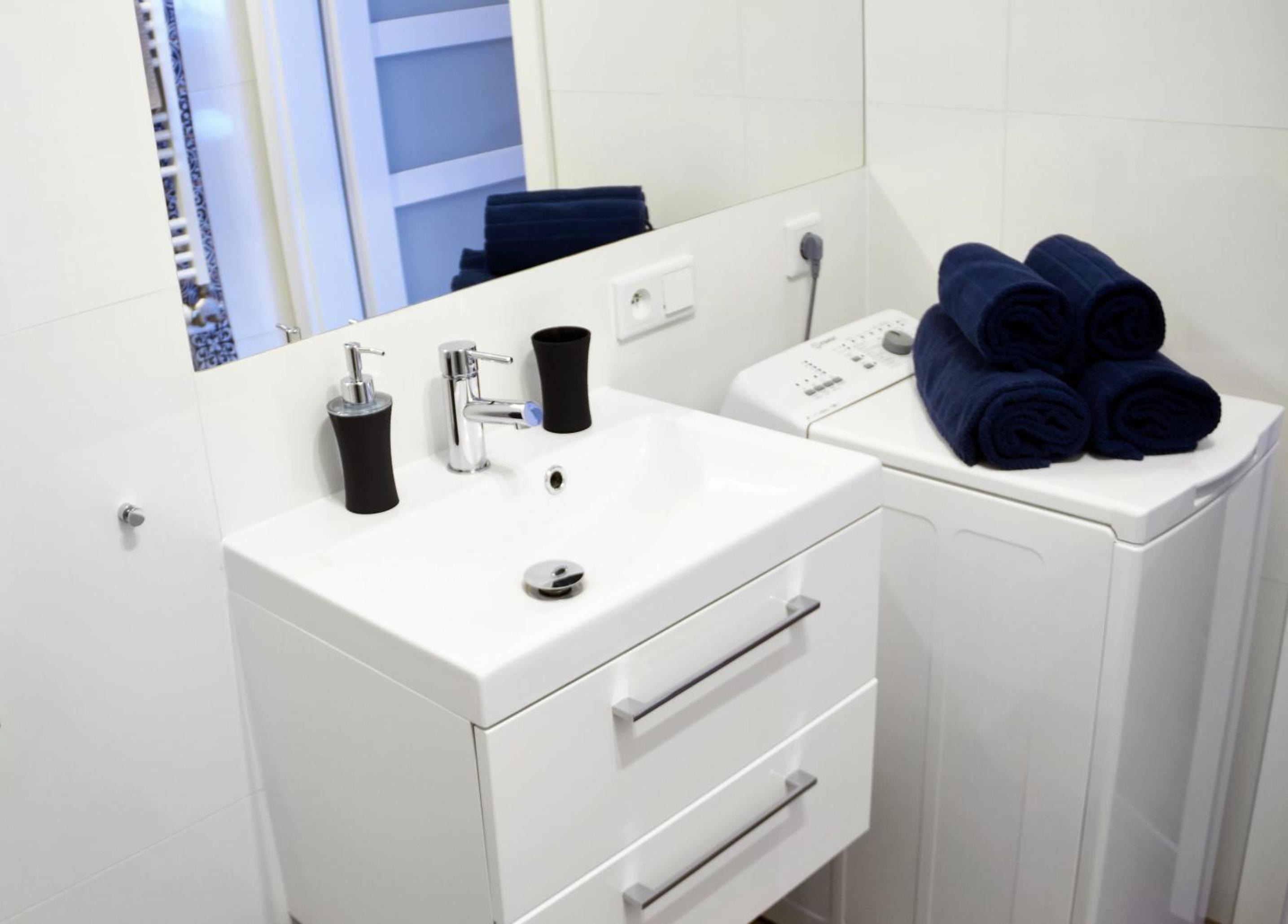Studio Apartment photo 2