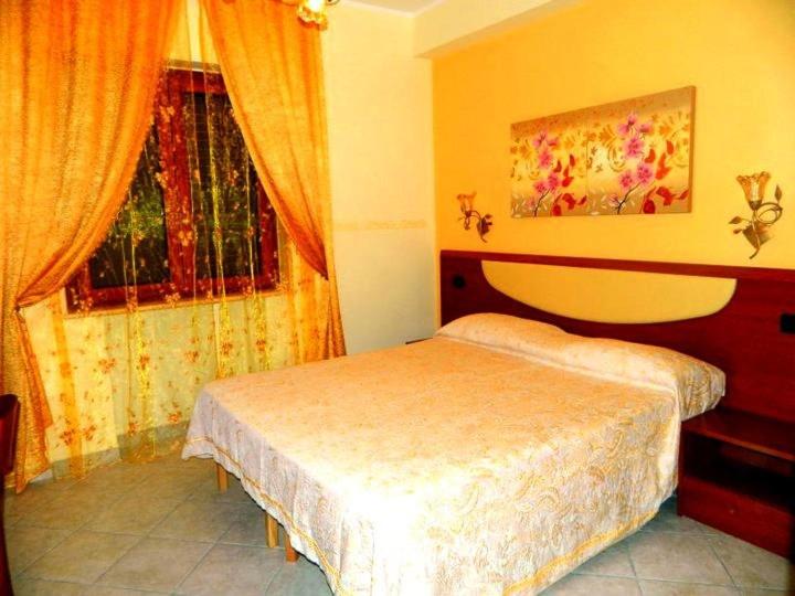 Standard Double or Twin Room photo 2