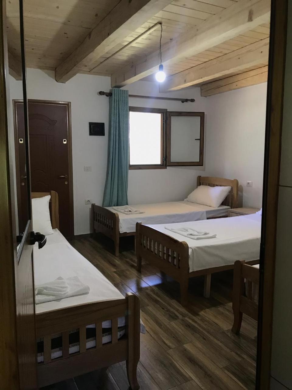 Classic Quadruple Room photo 3