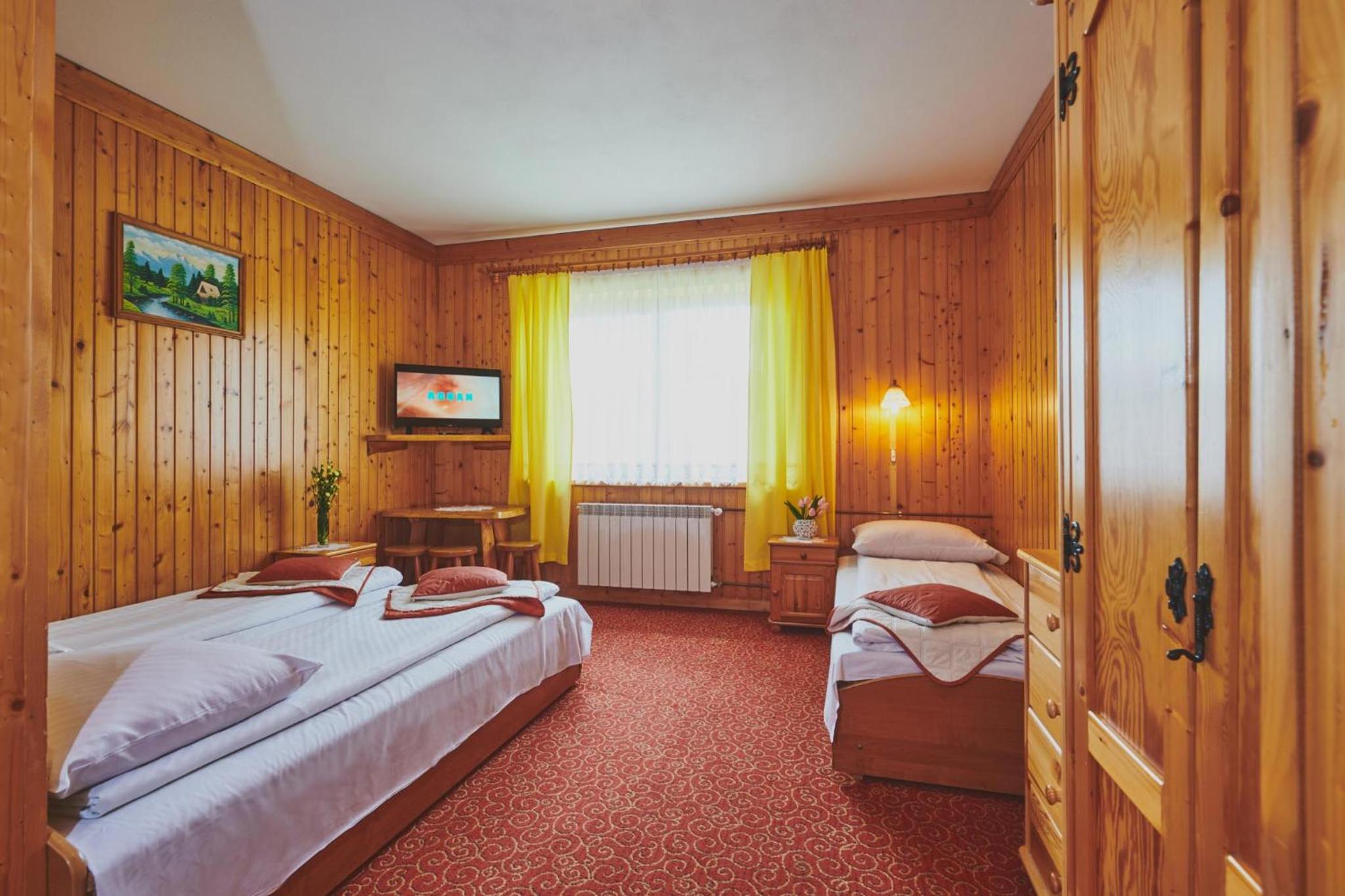 Triple Room - Photo 1