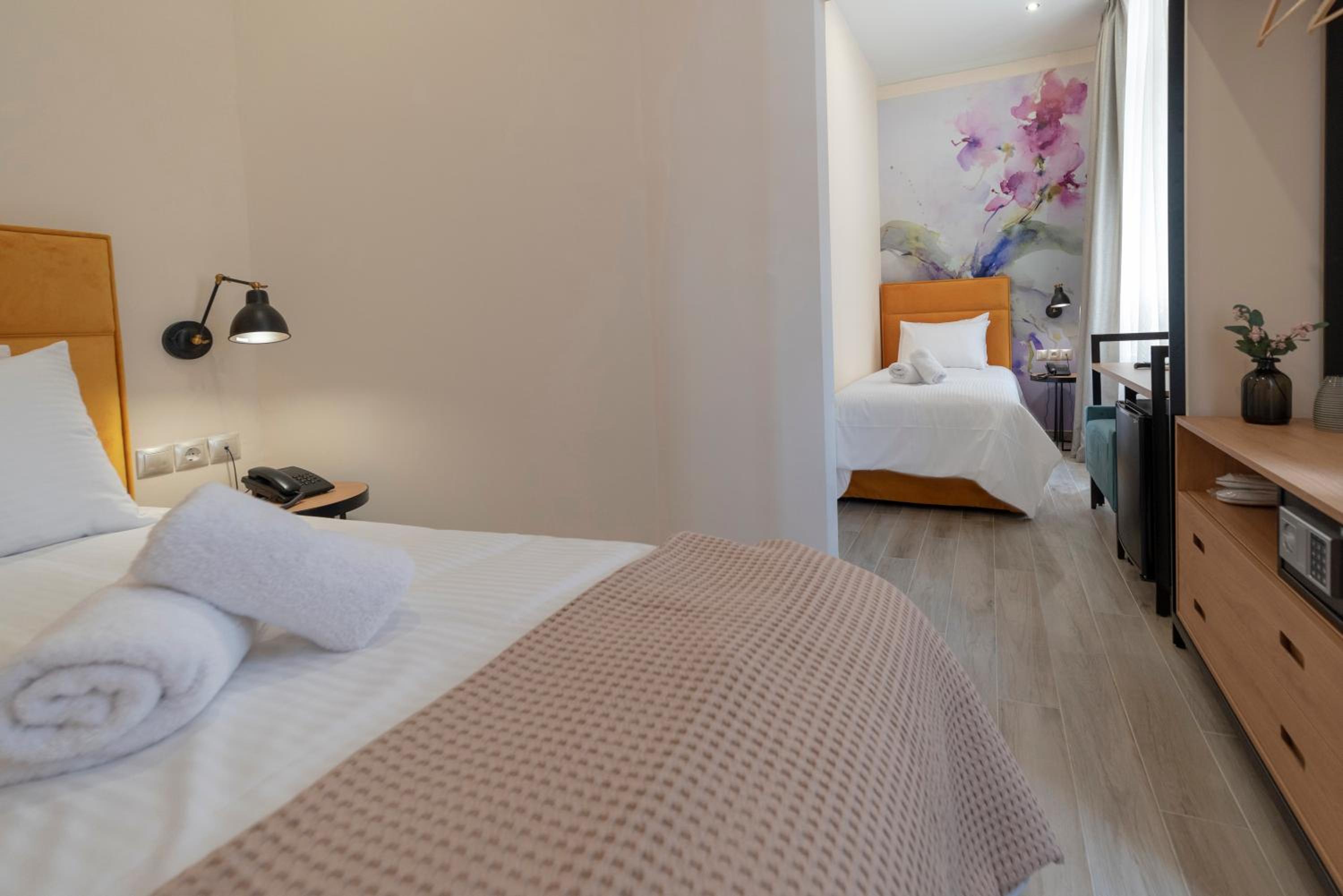 Market Twin Room with Balcony