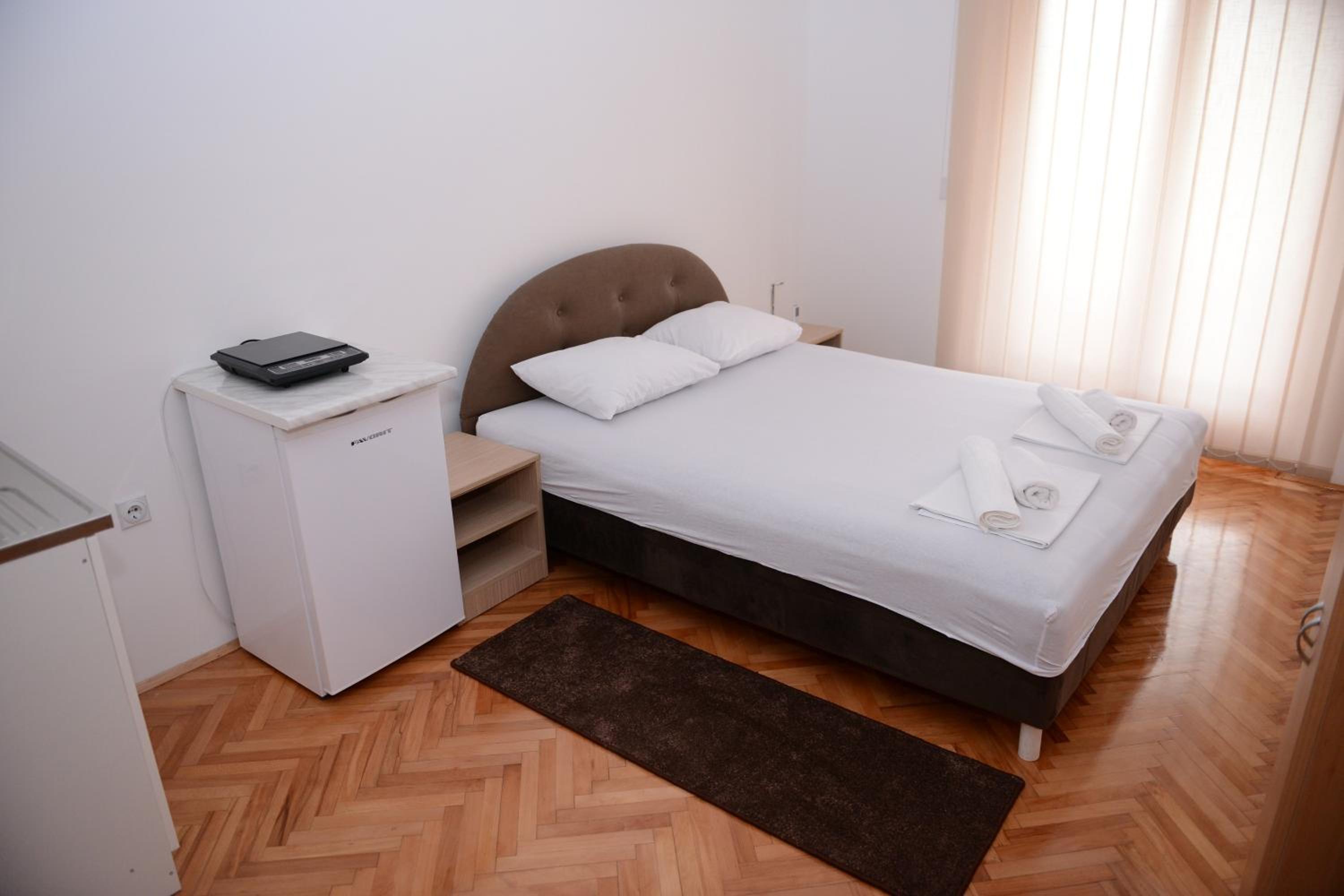 Studio Apartment photo 1