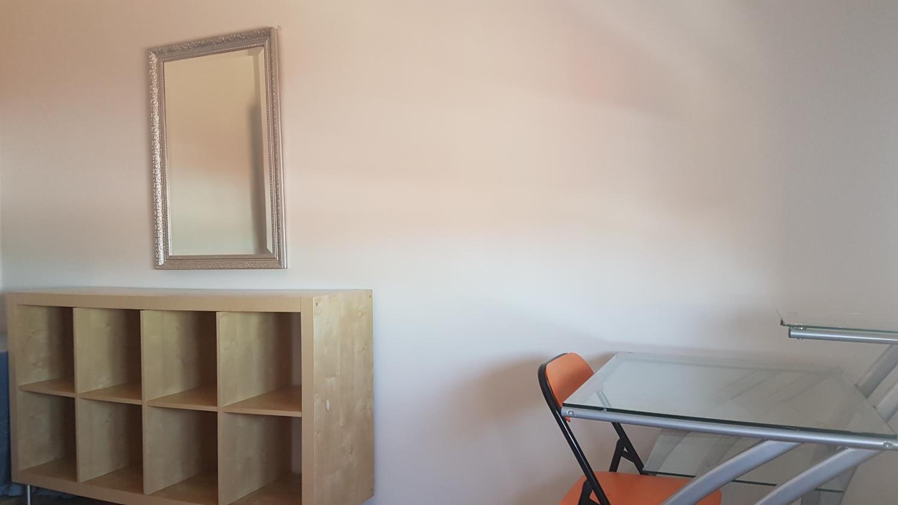 Three-Bedroom Apartment - Photo 6