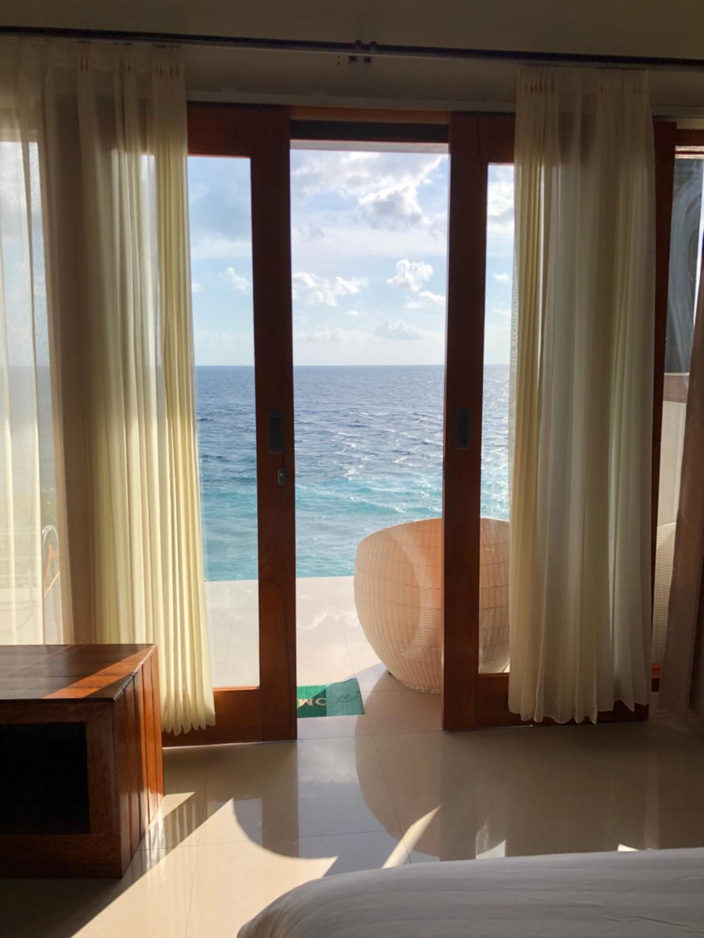 Deluxe Double Room with Sea View - Photo 3