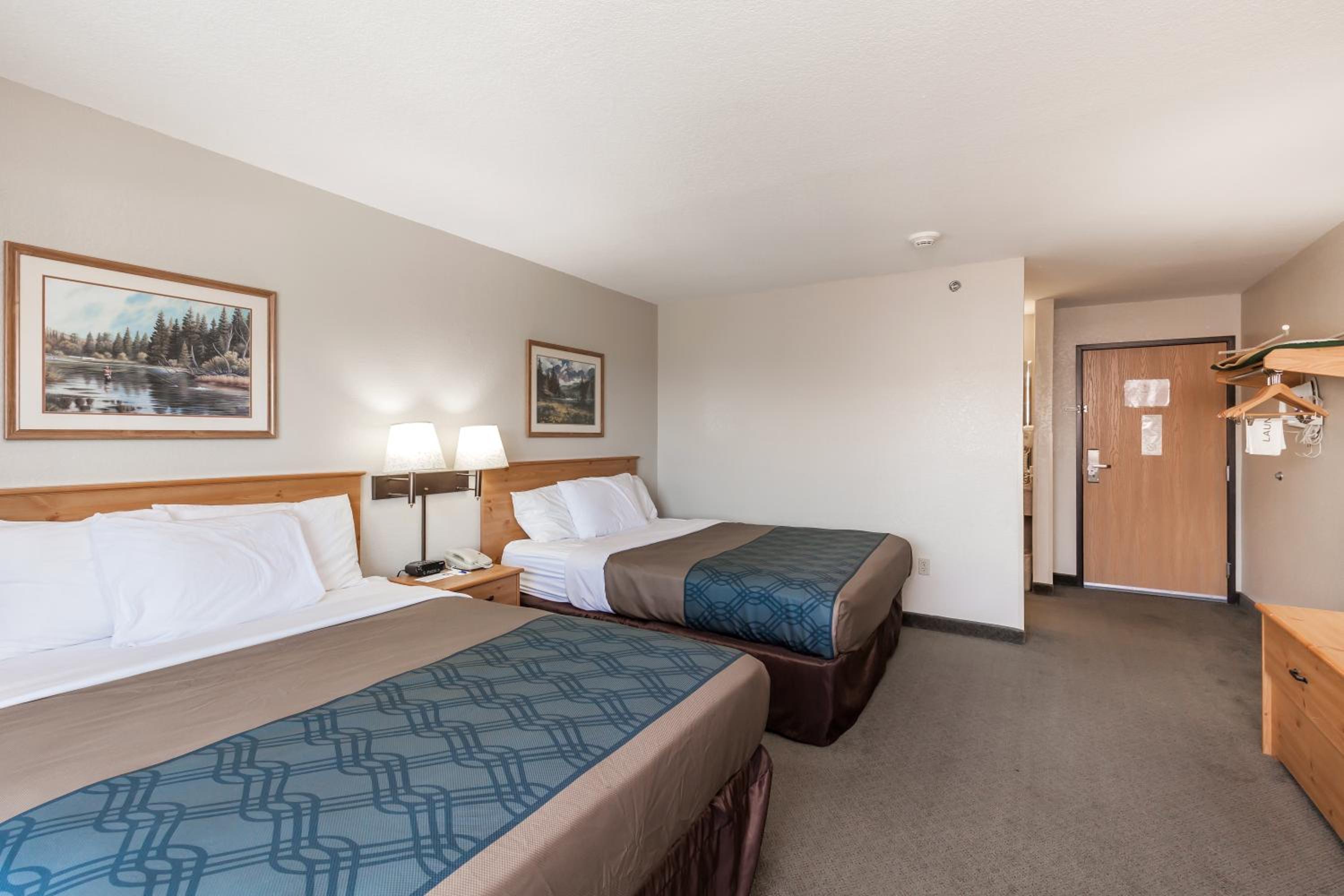 Queen Room with Two Queen Beds - Pet Friendly photo 1