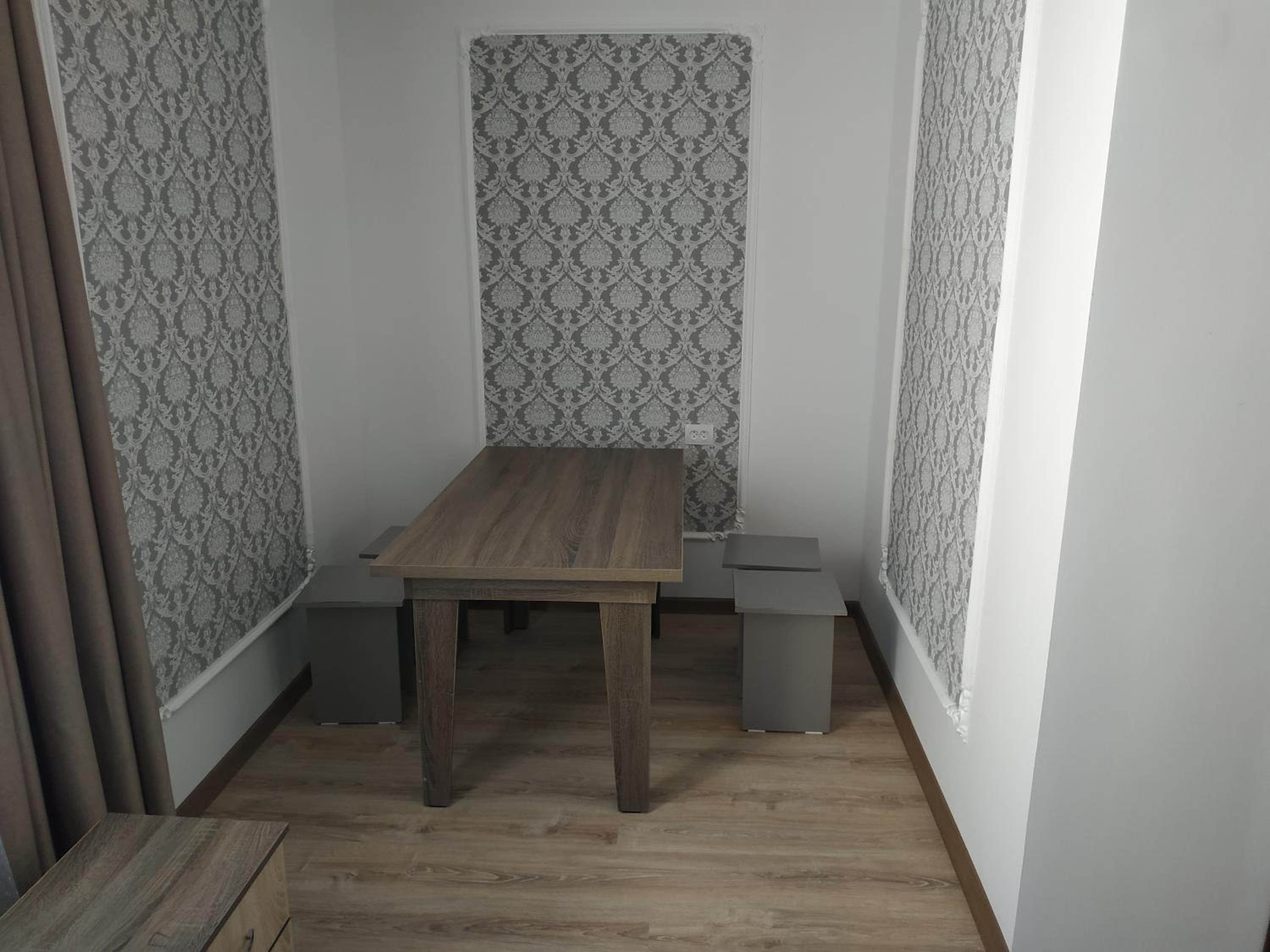 Family Room with Bathroom photo 1