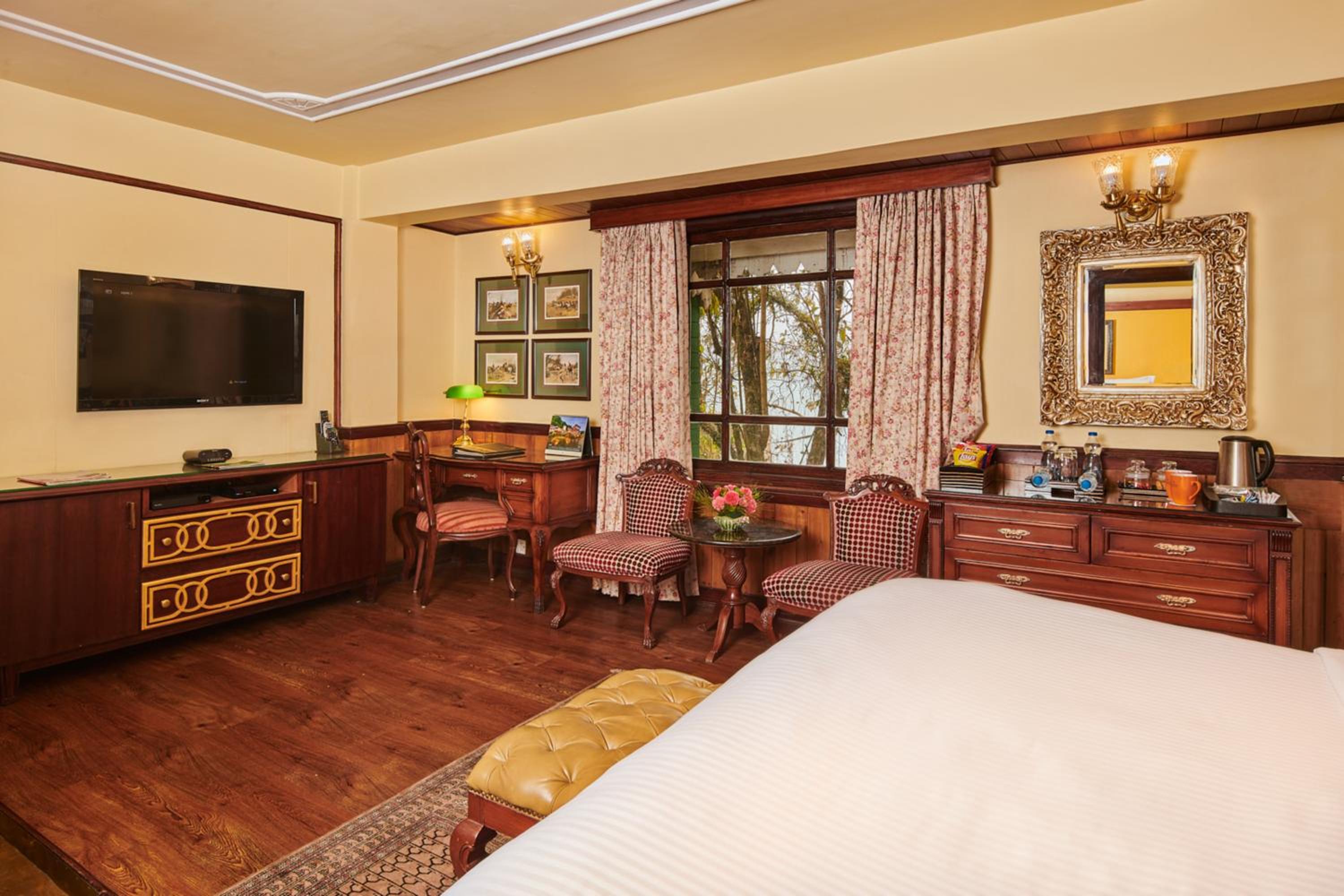 Heritage Room (King) - 10% Discount on Foods & Soft Beverages* | 15% Discounts on Laundry Services* | INR 500 spa credit during your stay on selective Massage services. TnC Apply.* | Free Minibar - 2 cans of soft Beverages (Once on Arrival)