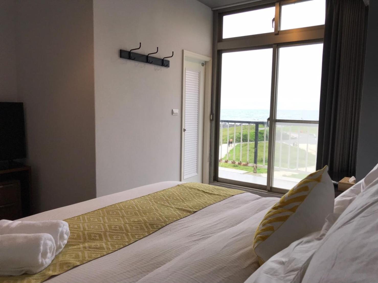 Double Room with Balcony and Side Sea View photo 1
