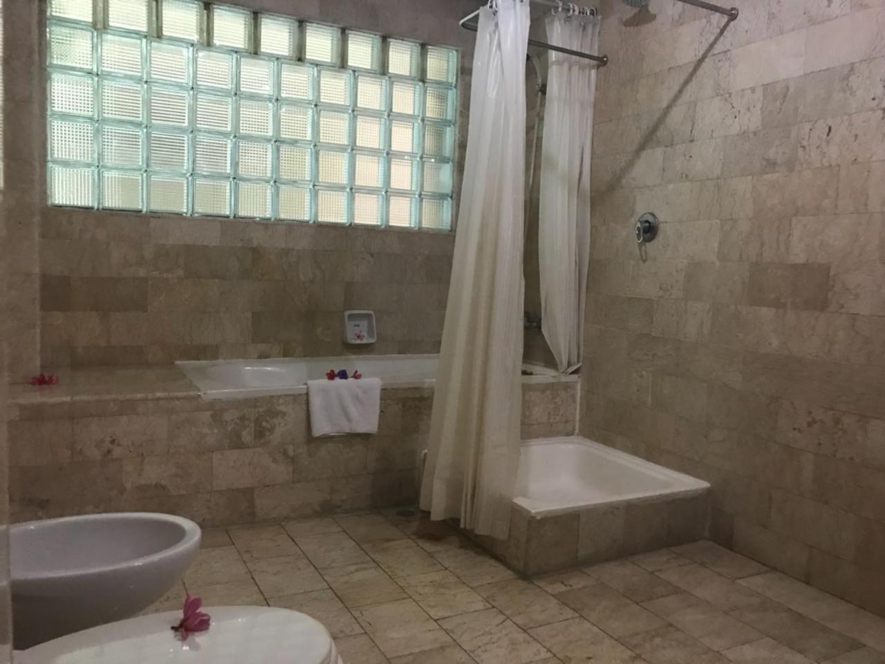Deluxe Double or Twin Room - Photo 2
