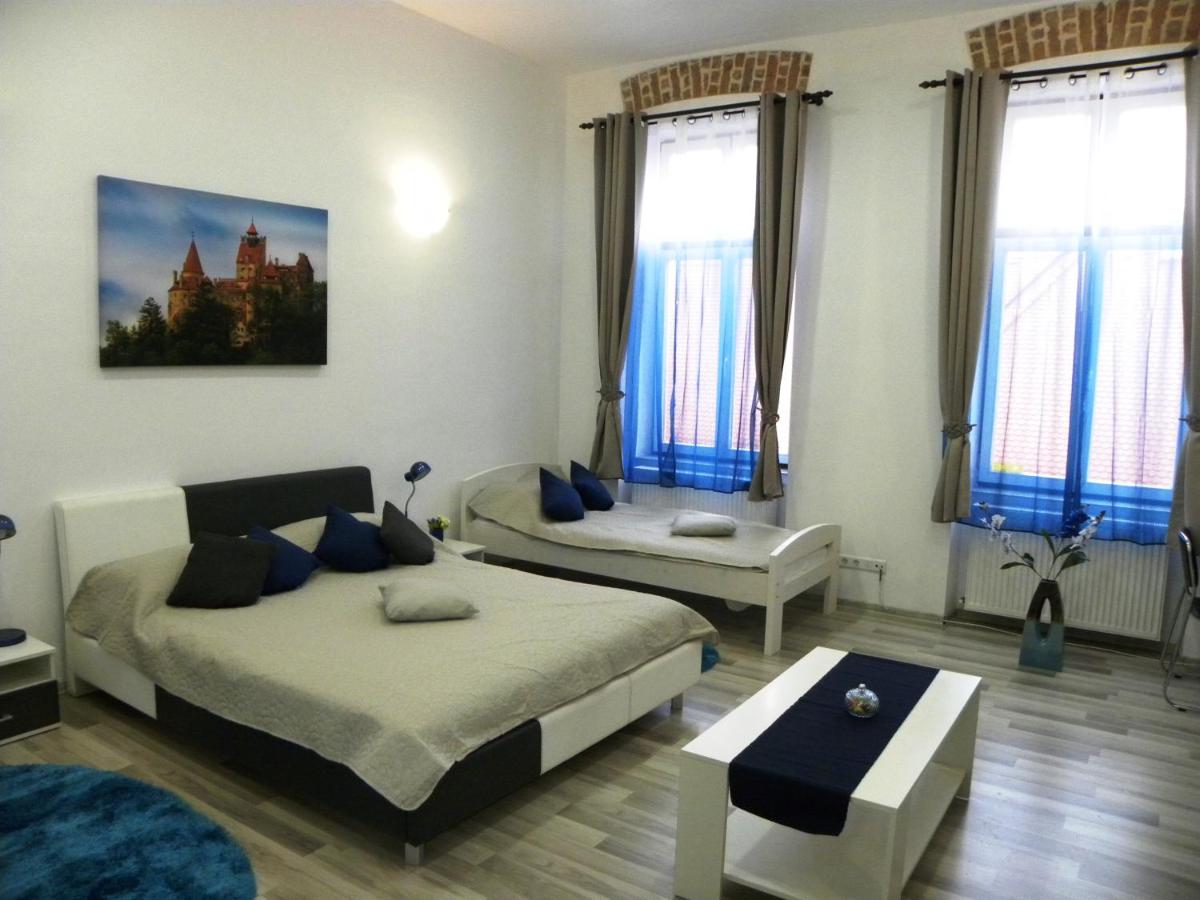 Deluxe Apartment photo 2