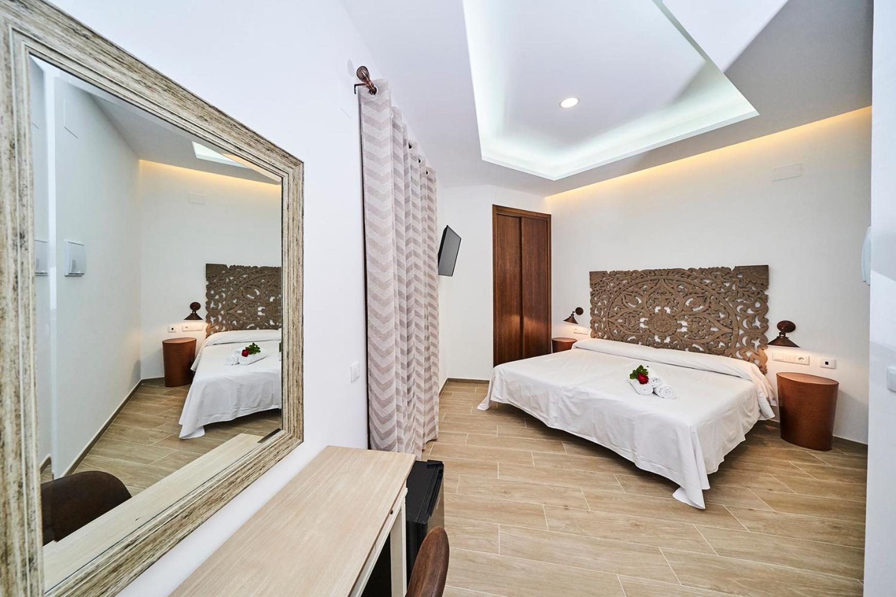 Standard Double or Twin Room photo 2