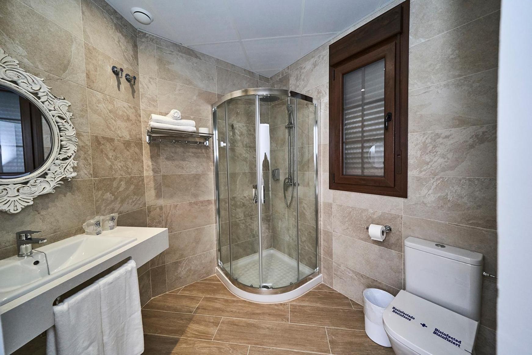 Double or Twin Room with Pool View photo 2