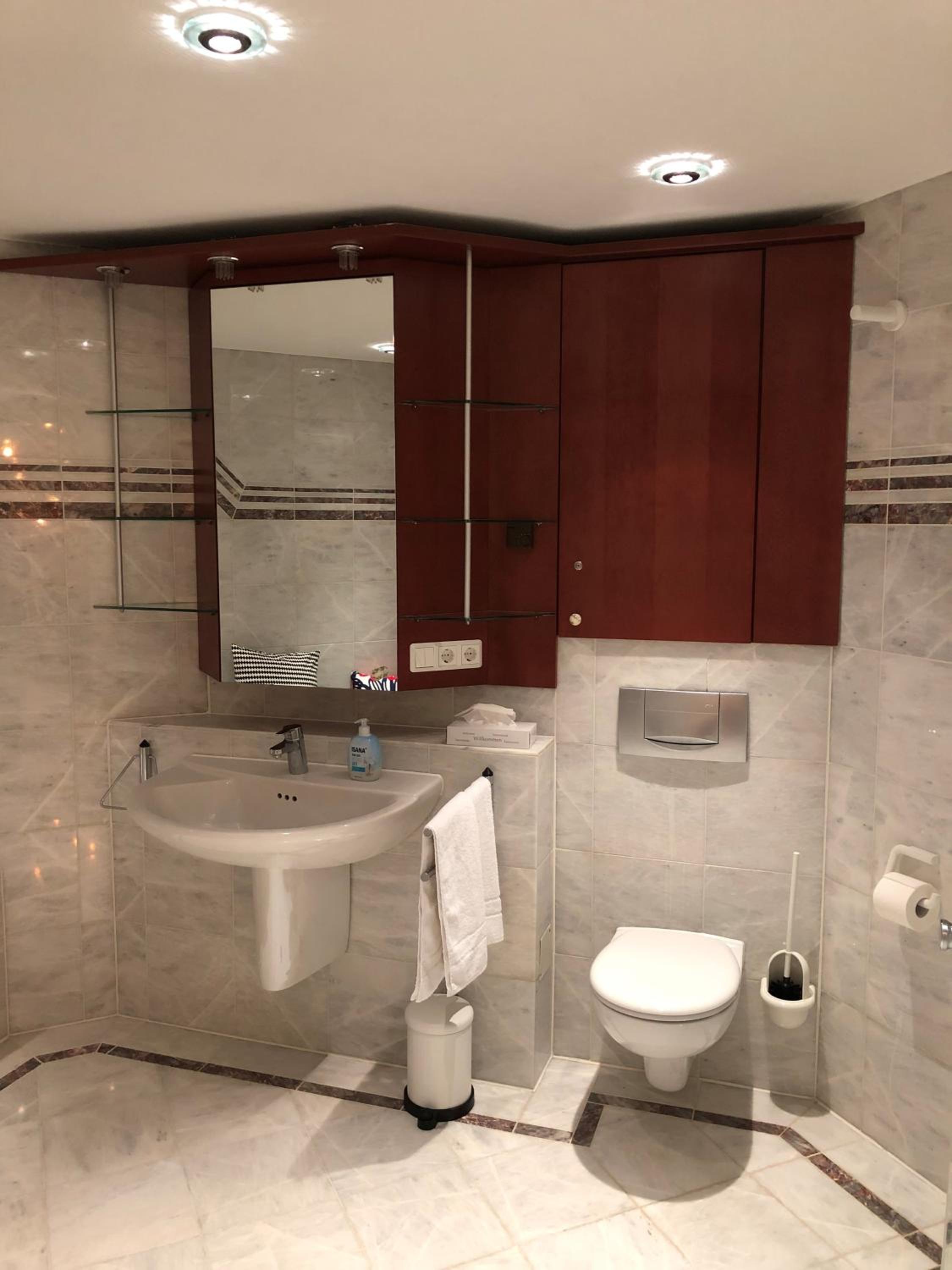 Two-Bedroom Apartment - Photo 6
