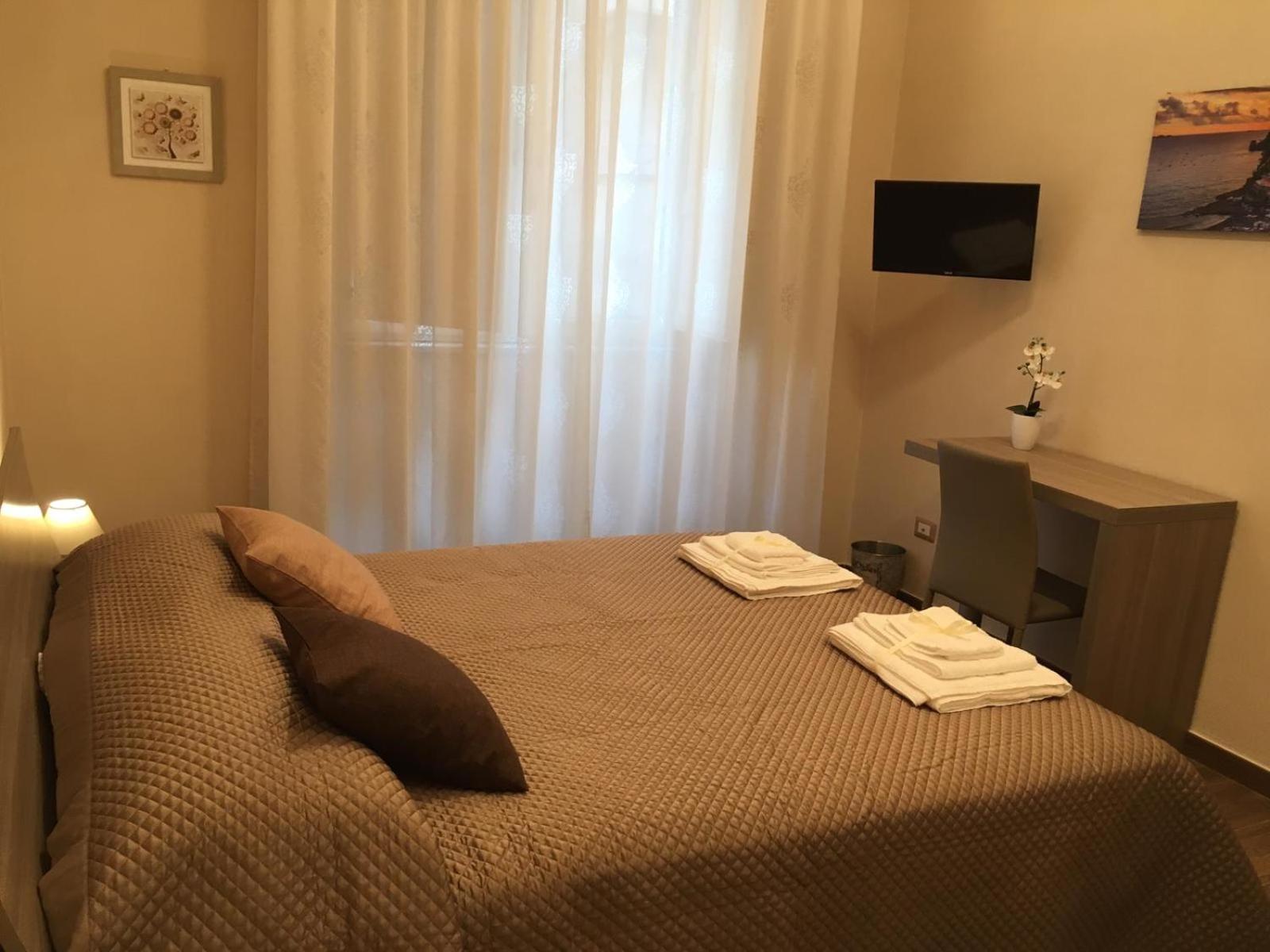 Deluxe Double Room photo 3