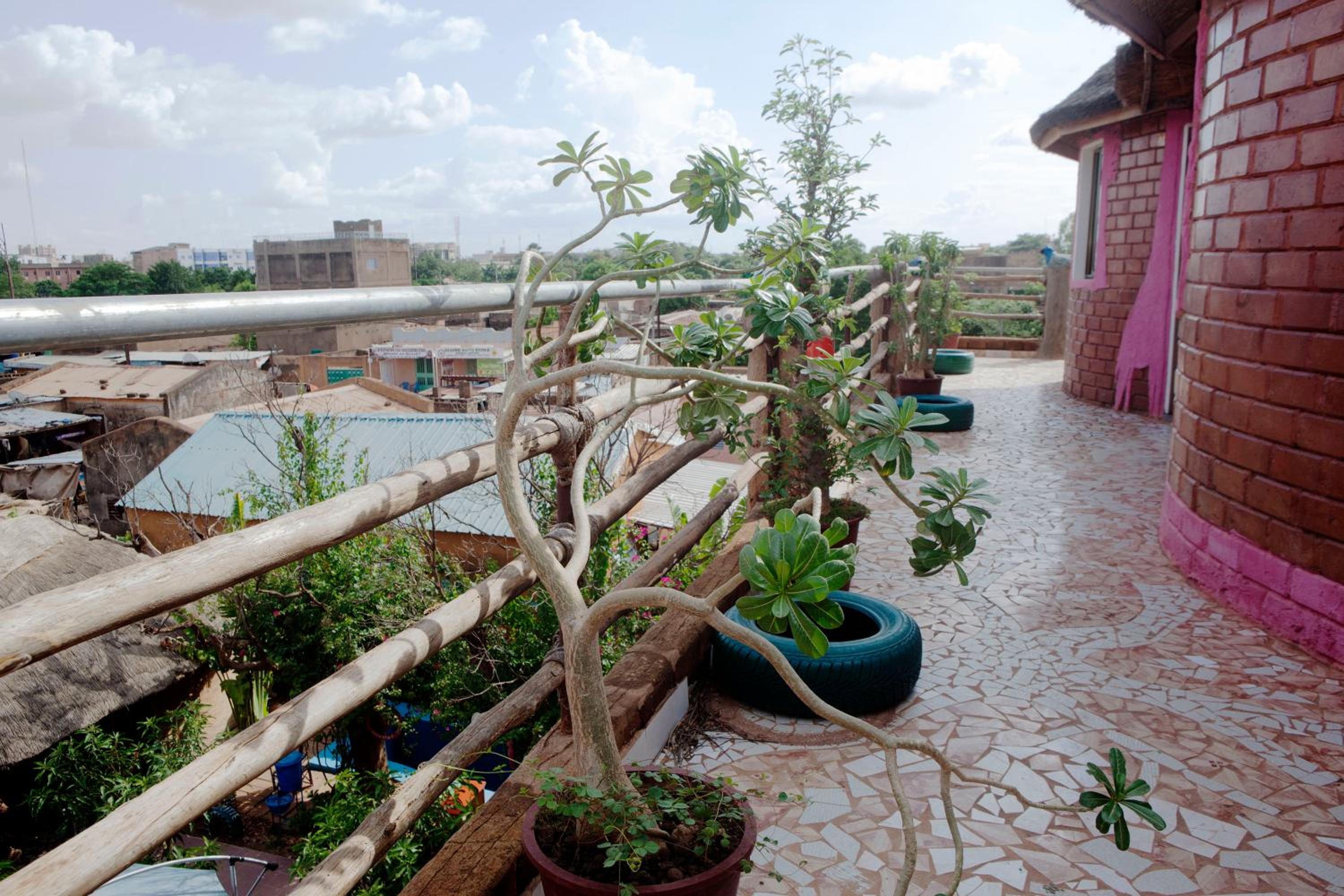 Balcony & Terrace