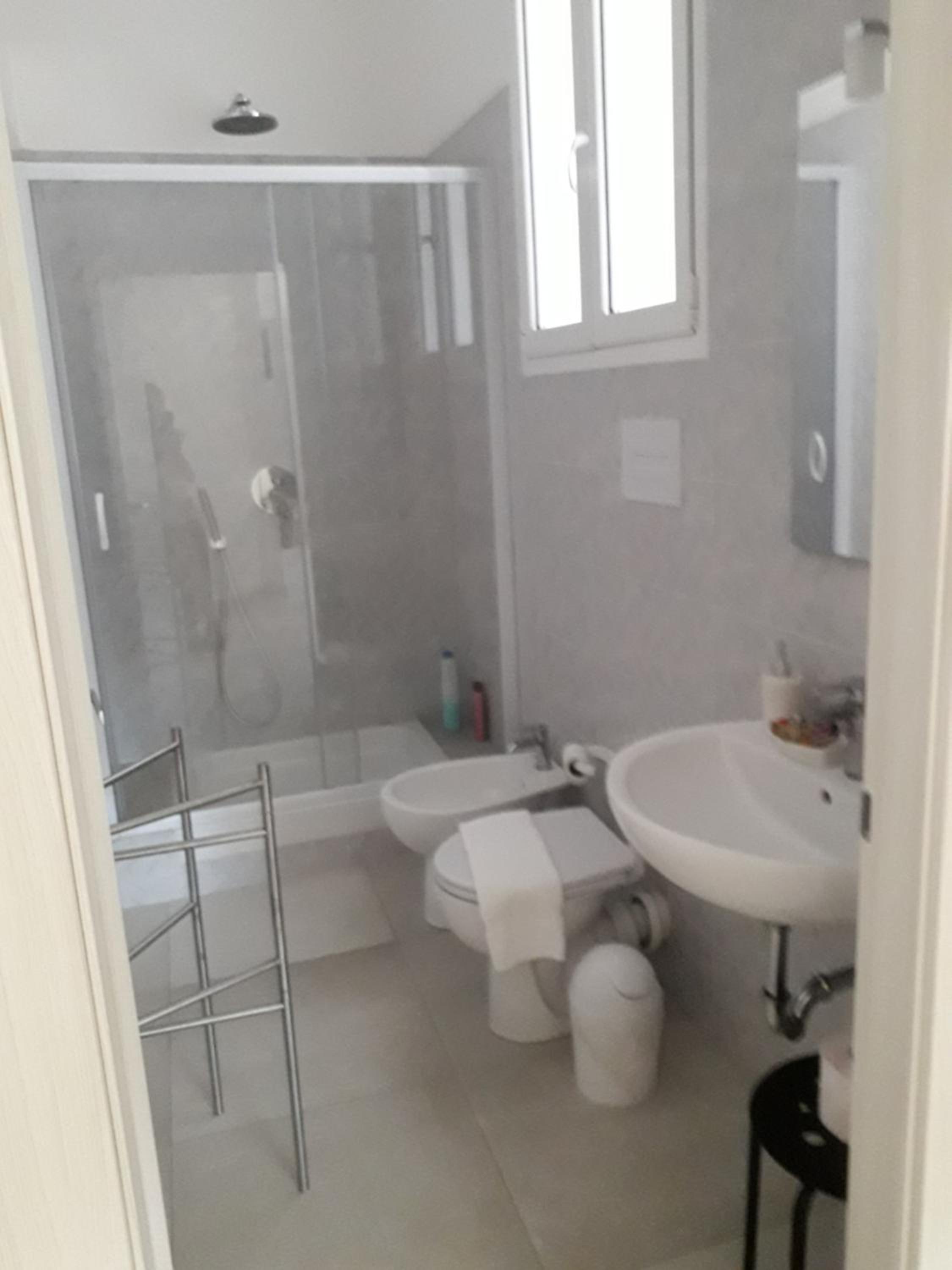 Deluxe Room - Photo 5