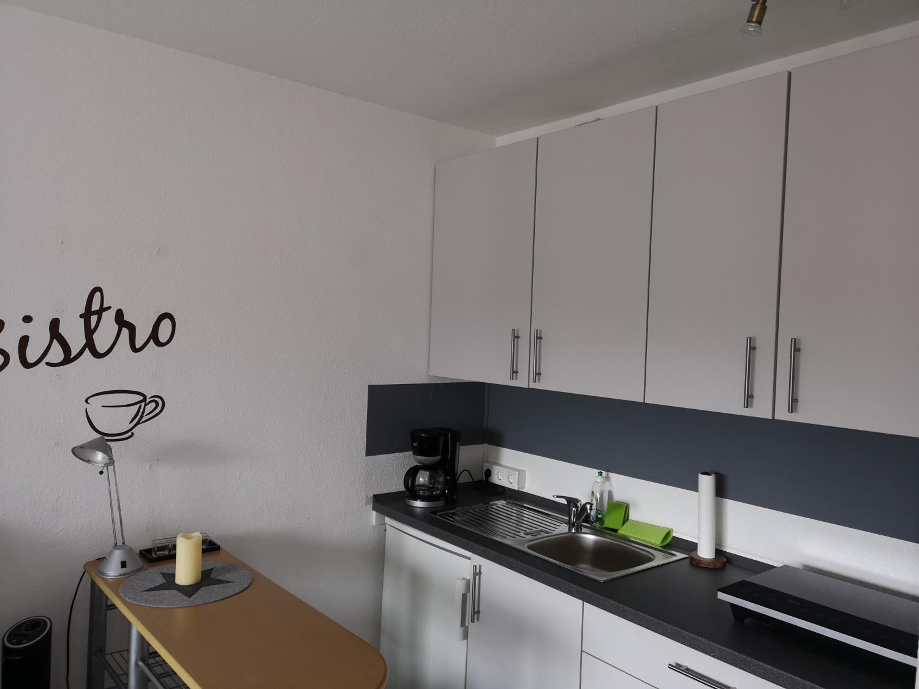 Apartment with Balcony - Photo 14