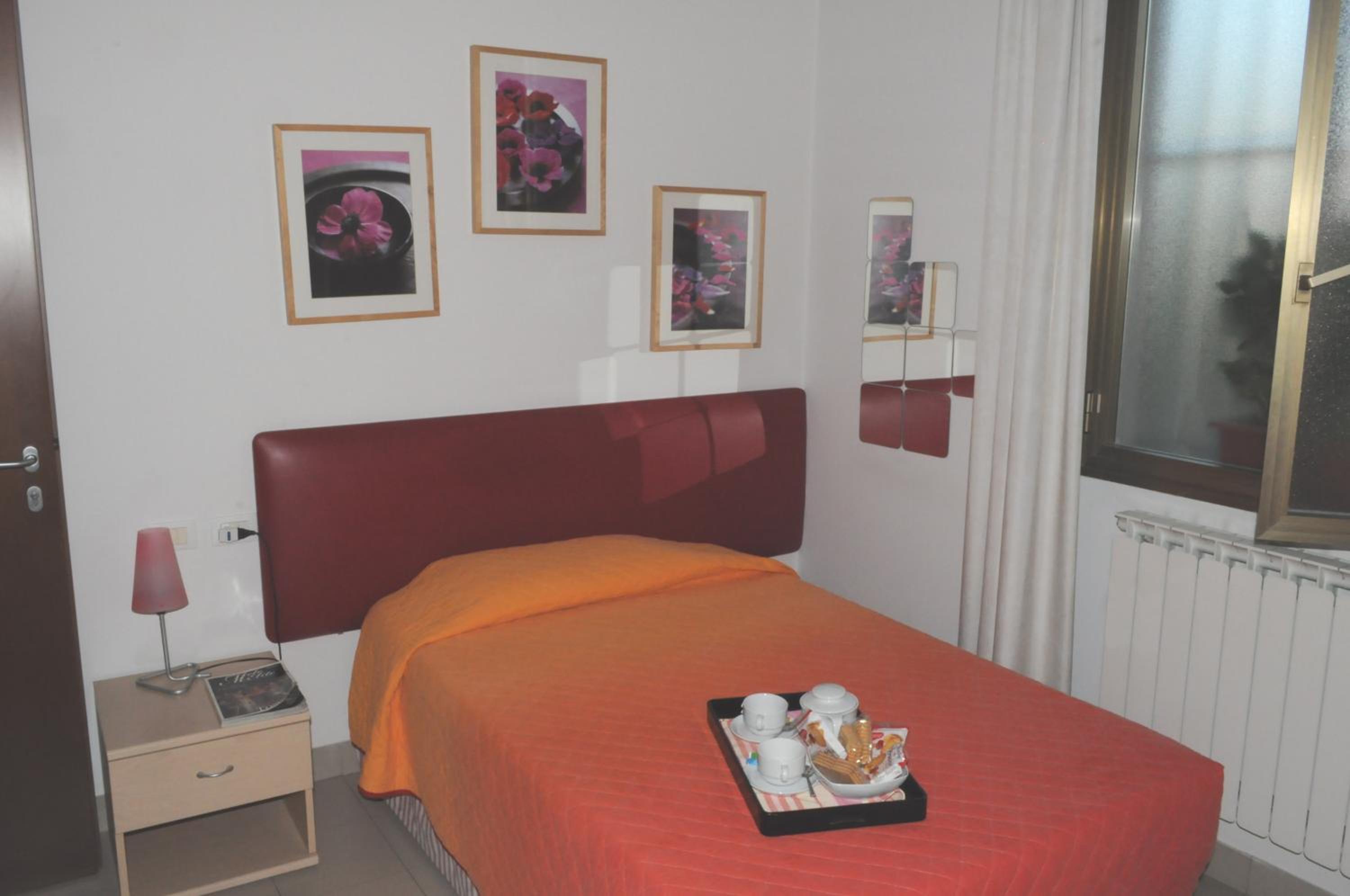 Single Room photo 1