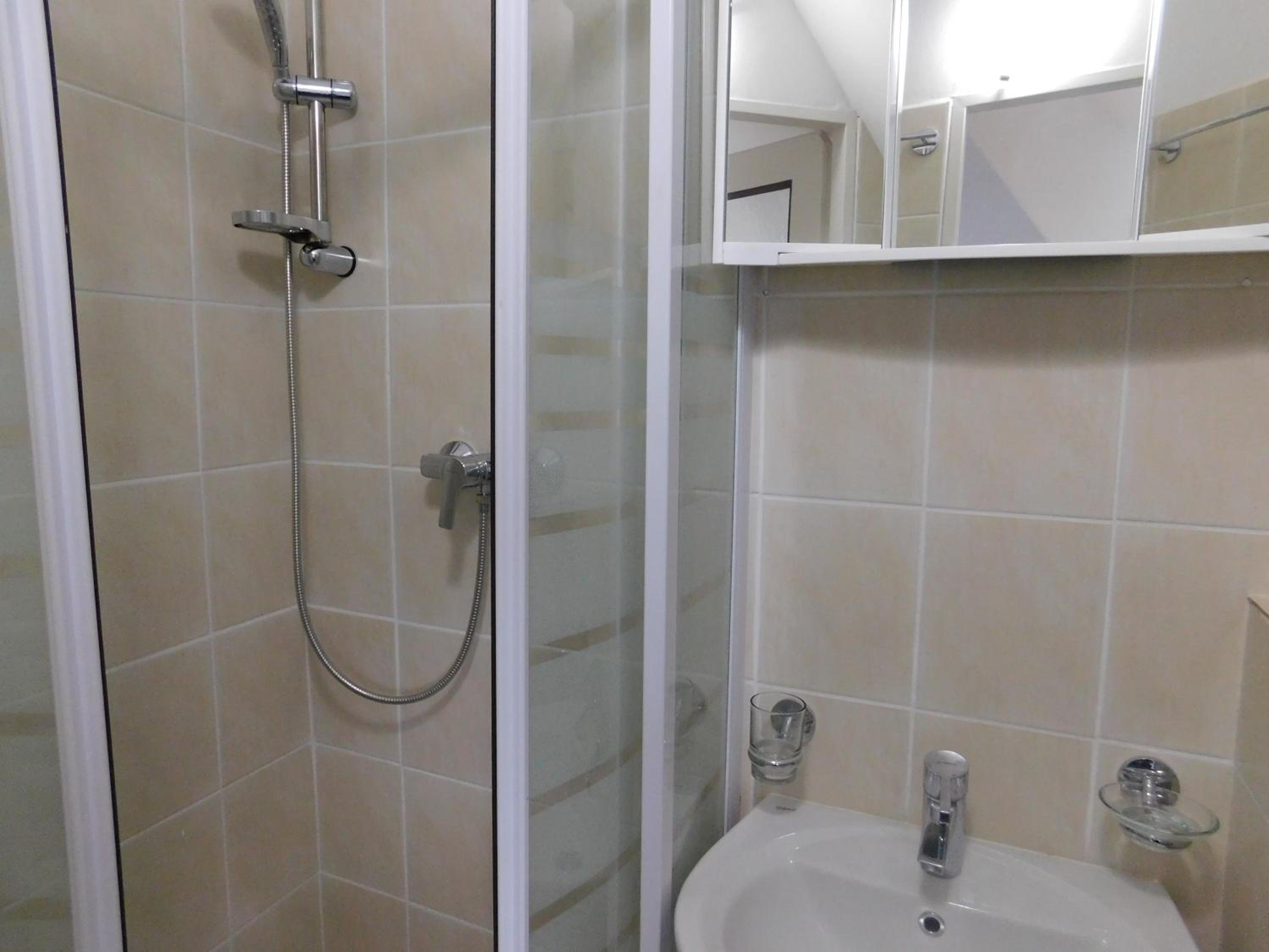 Standard Triple Room photo 2