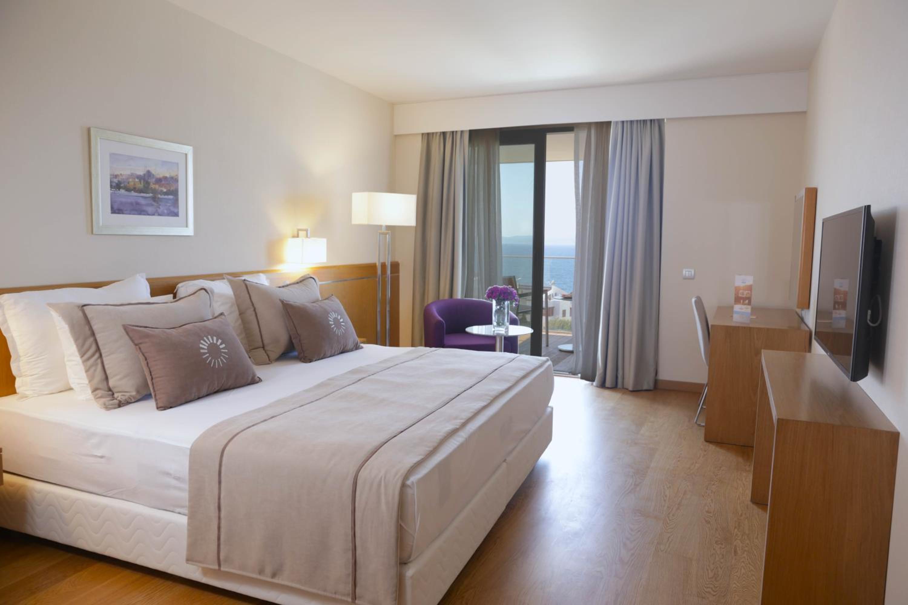 Suite with Sea View - Photo 8