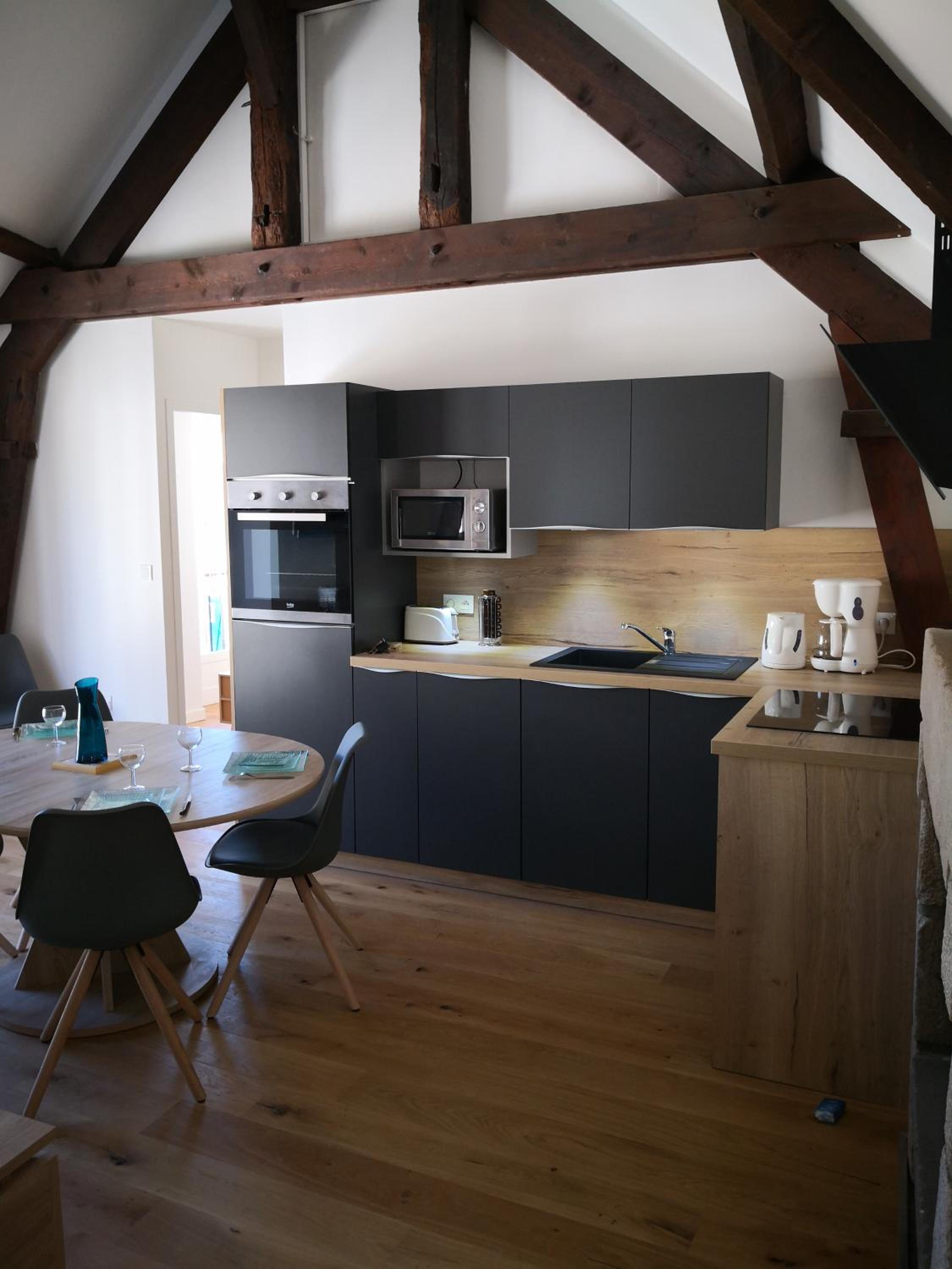 Two-Bedroom Apartment - Photo 3