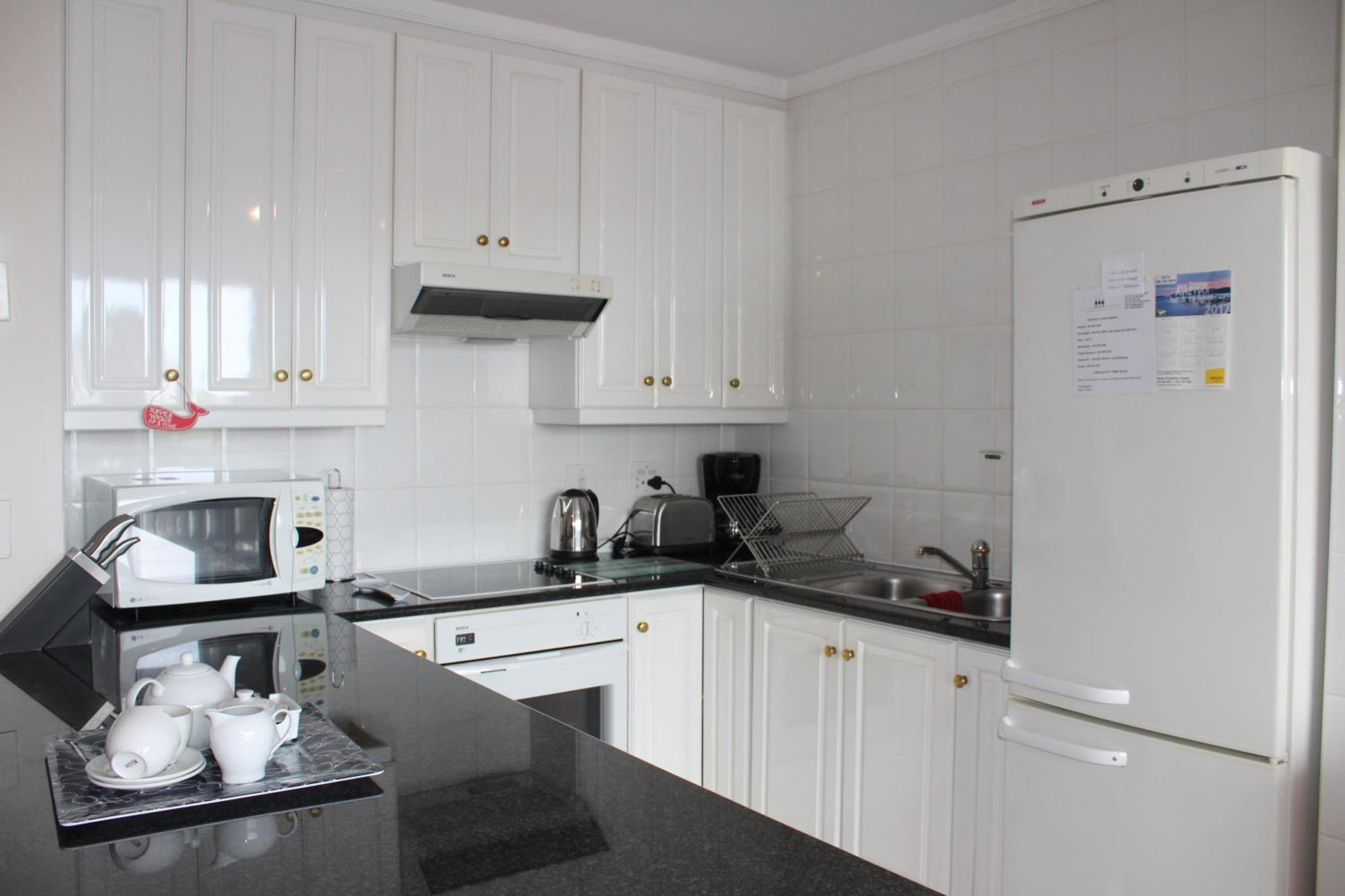One-Bedroom Apartment - Photo 8