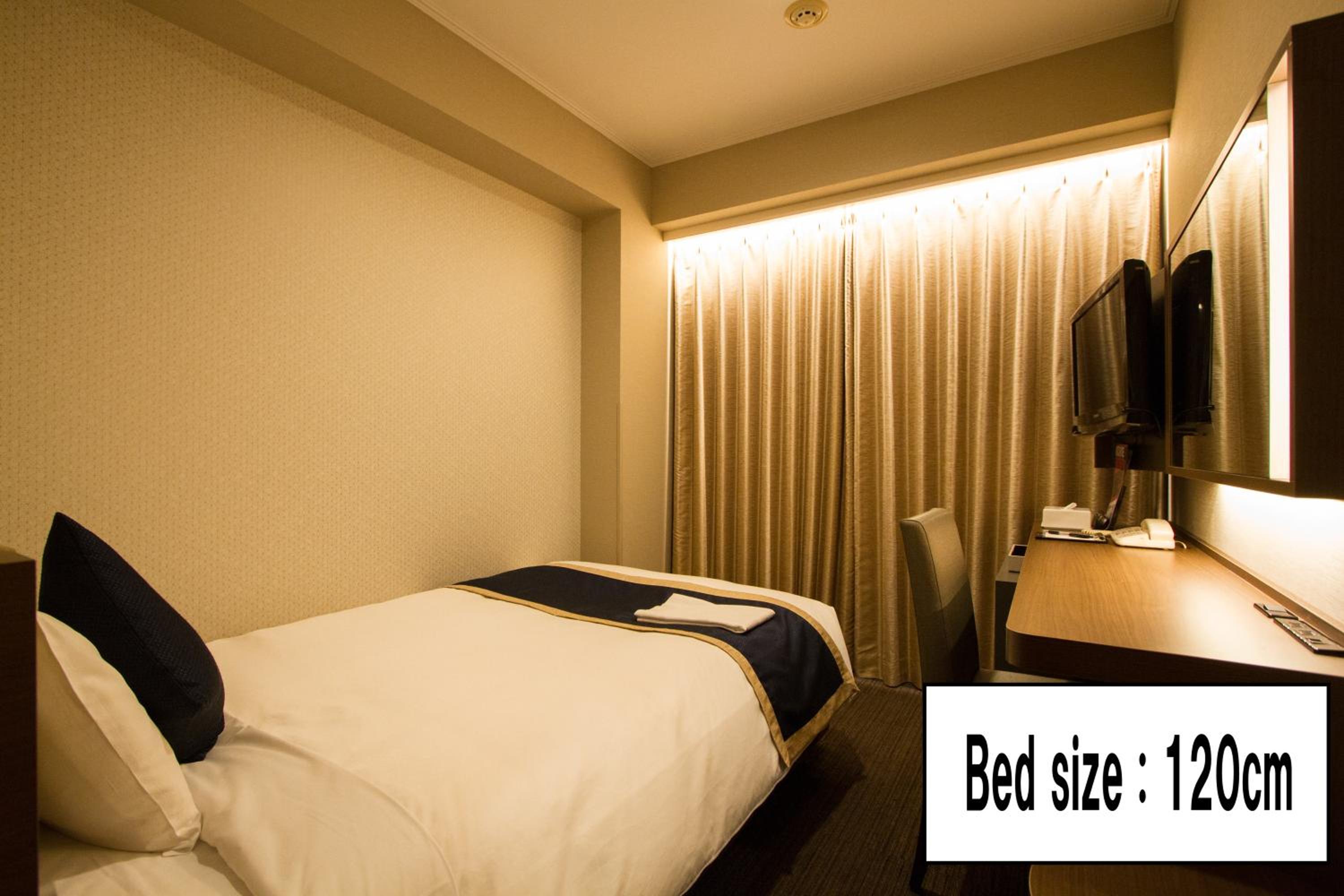 Single Room - Non-Smoking photo 2