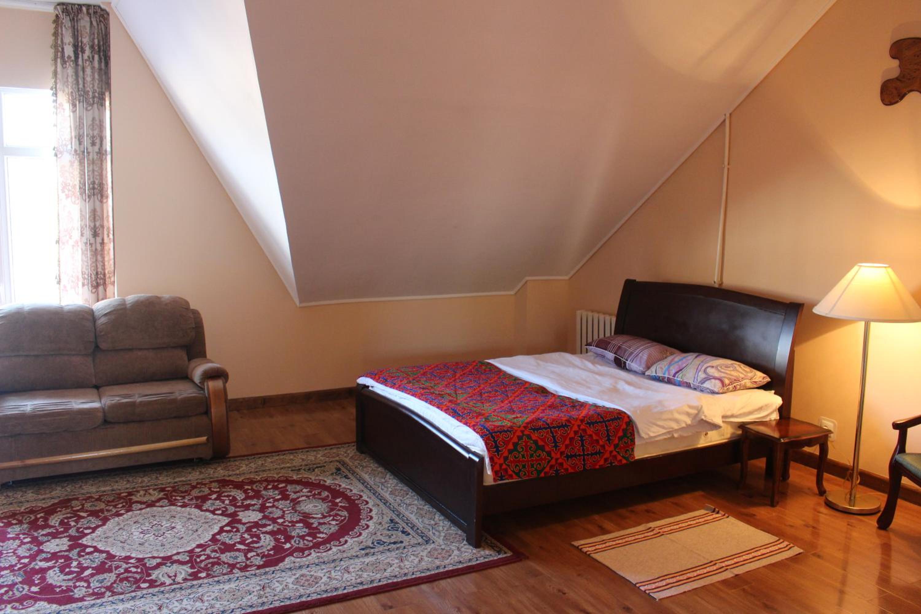 Large Double Room photo 2